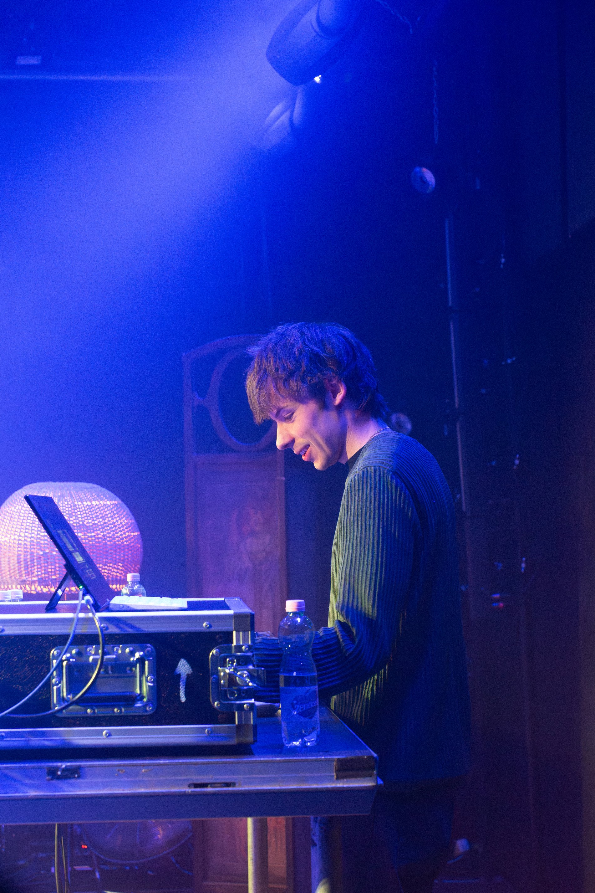 bedroom_day1 (72).jpg