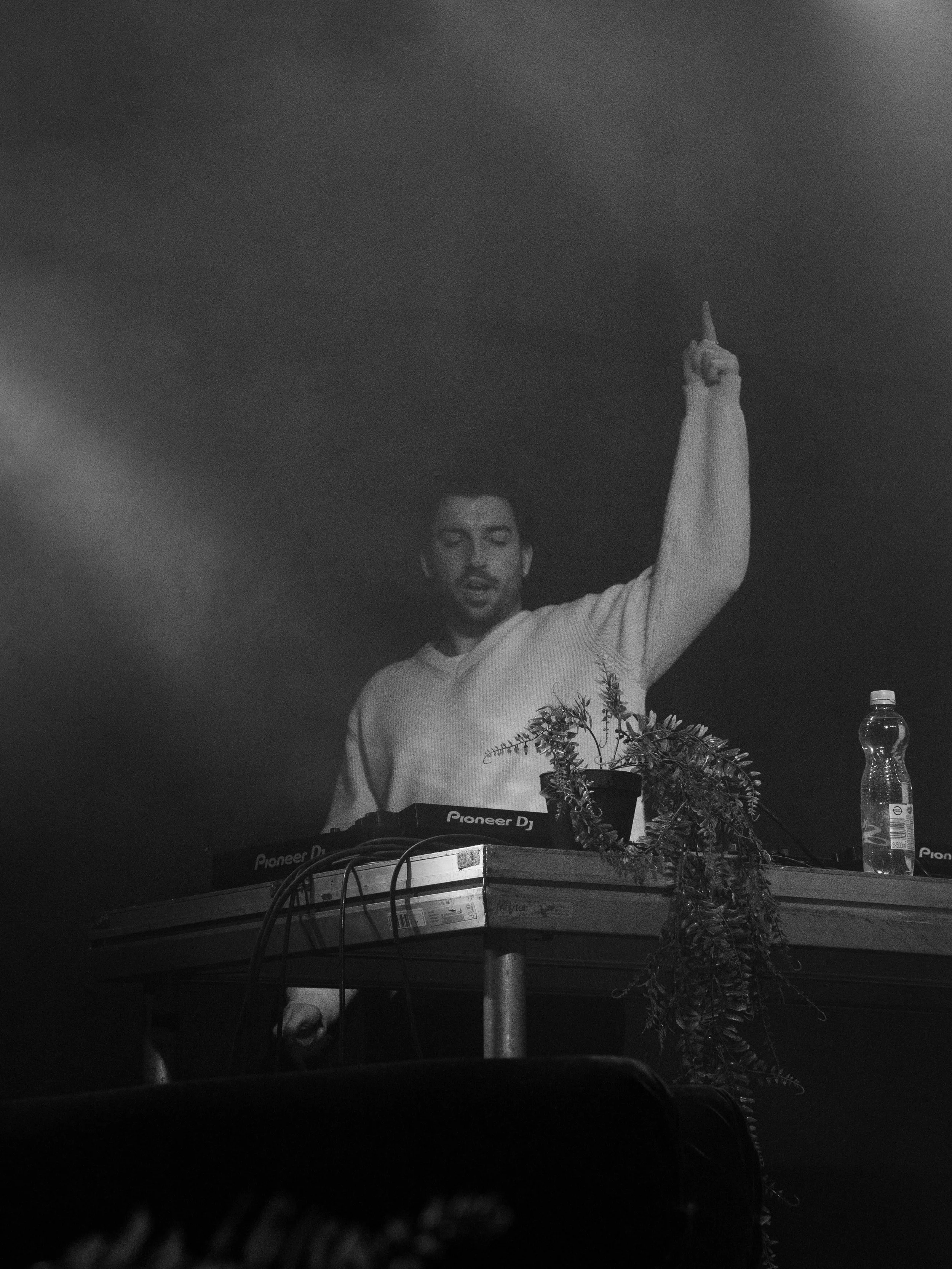 bedroom_day3 (69).jpg