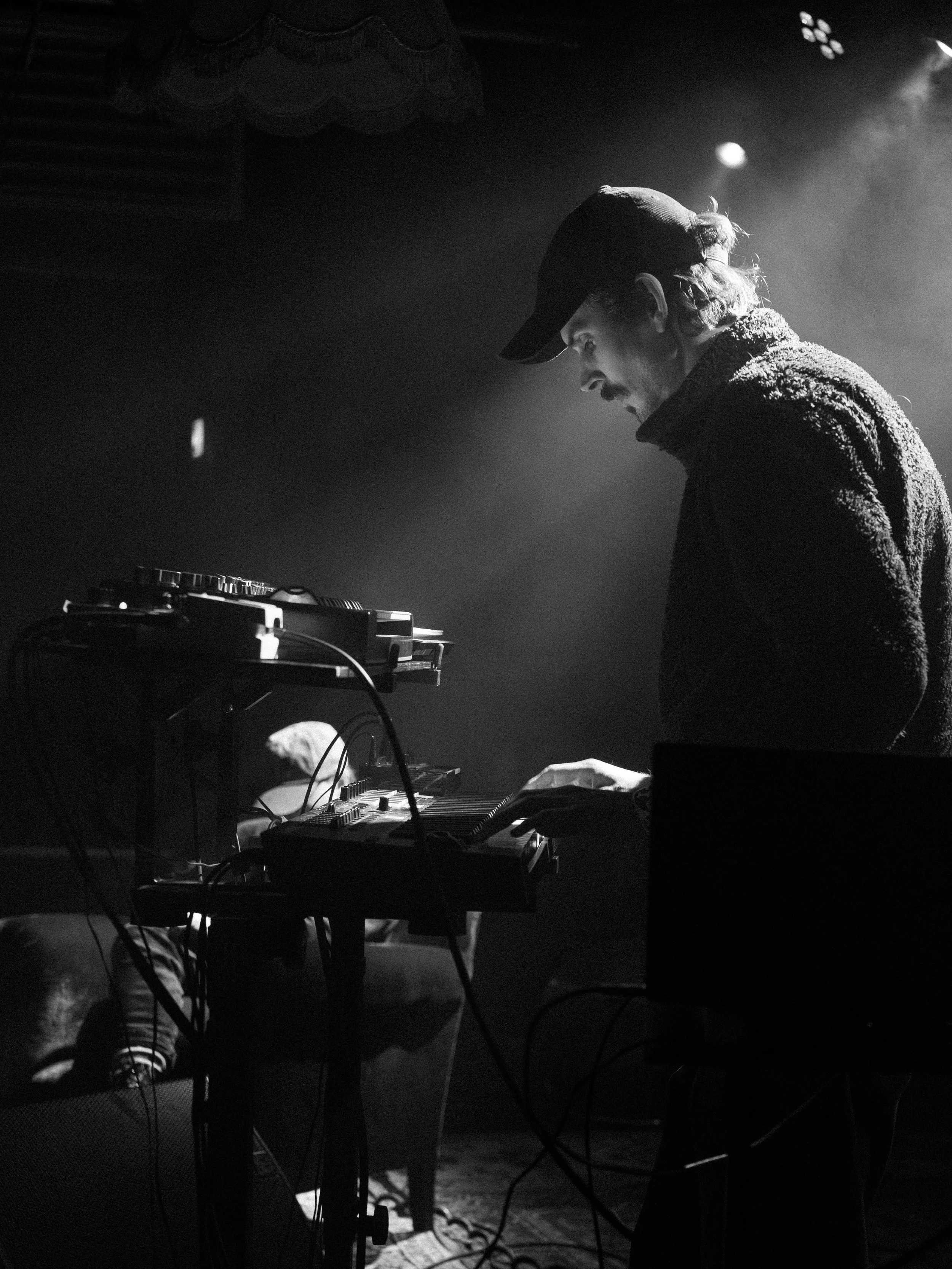 bedroom_day2 (33).jpg