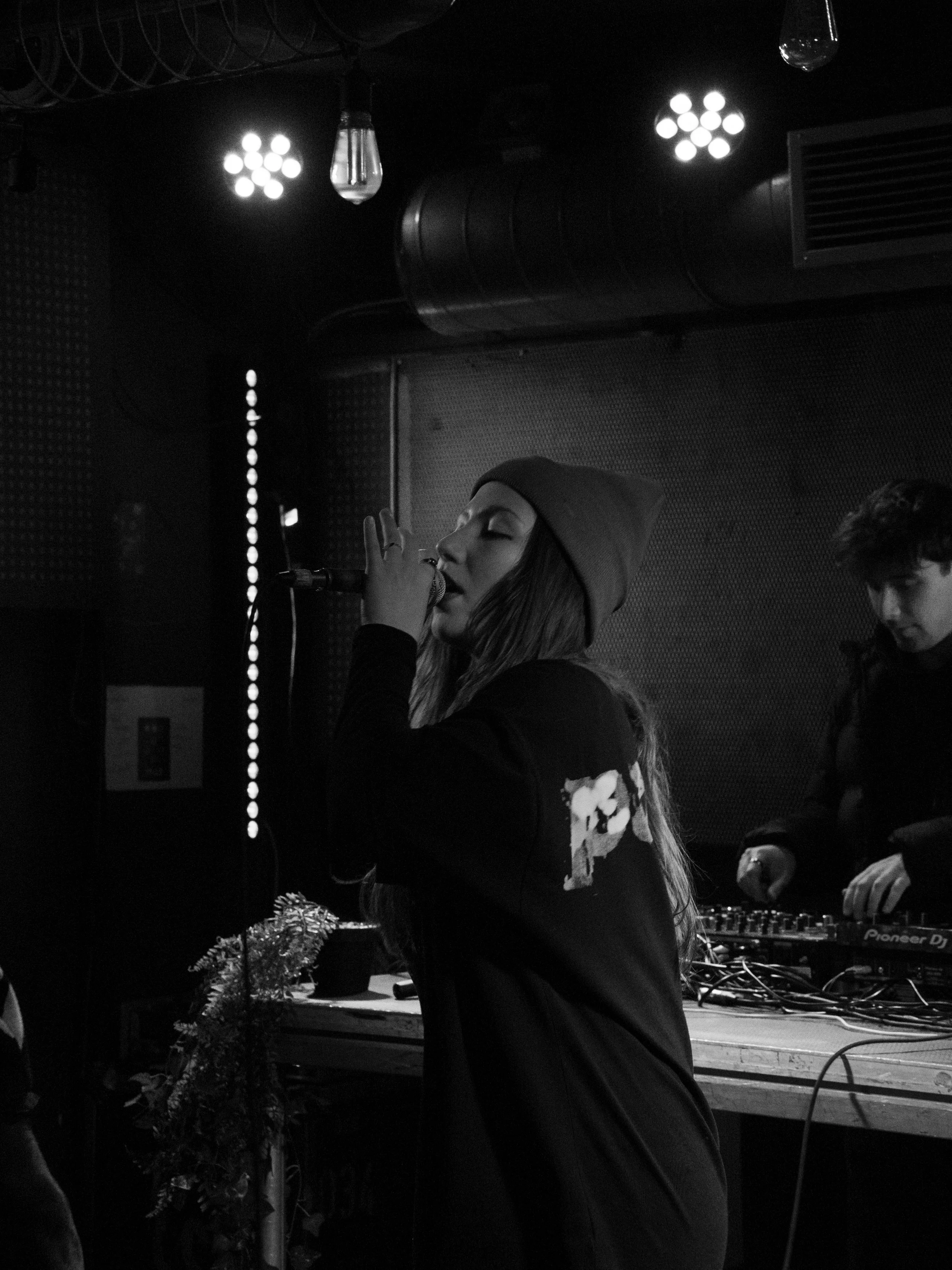 bedroom_day3 (29).jpg