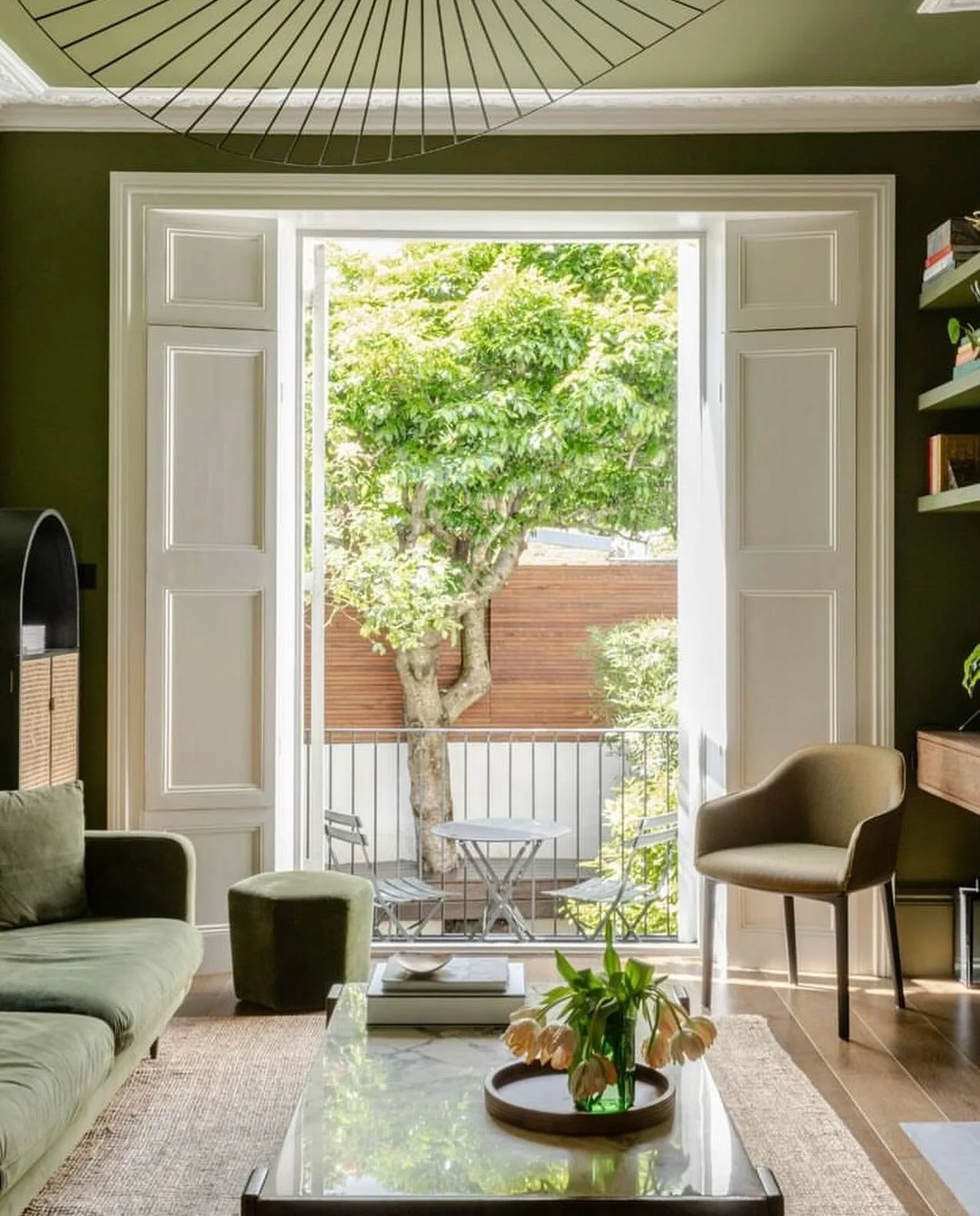 What a great listing! A perfect palette of green bringing nature and a sense of calm into the home. 

@themodernhouse #themodernhouse #londonhomes #greeninterior