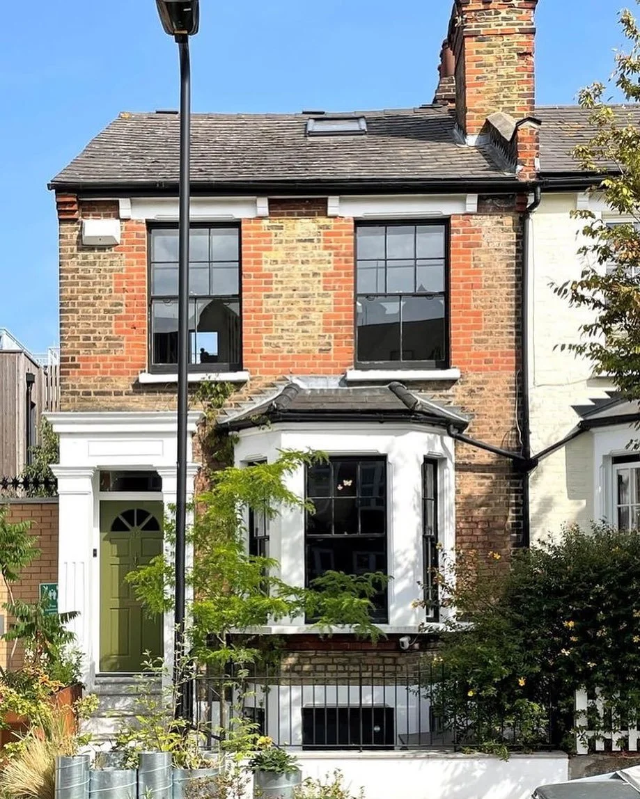 Modest and refined: Three bedroom Victorian cottage in Peckham Rye, South London. 

#peckham #london #peckhamhouse #realestate #design #archetecture #dreamhome #periodhomestyle #periodhomerenovation