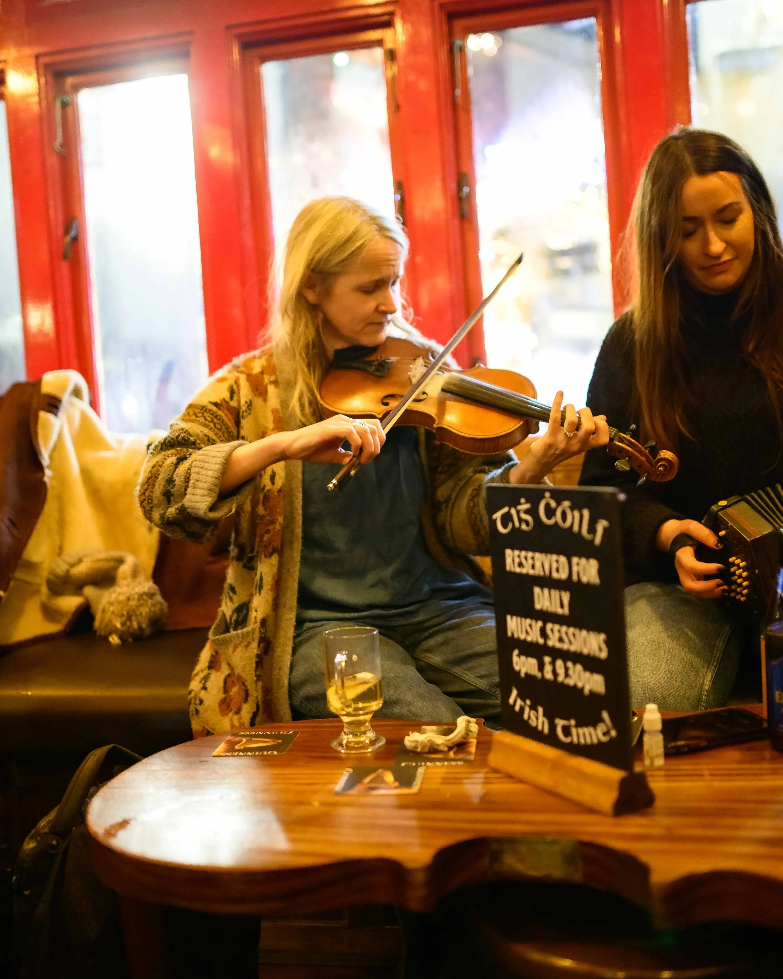 Tig Coili Photo & Video Gallery: A Glimpse of Our Pub — Tigh Choili