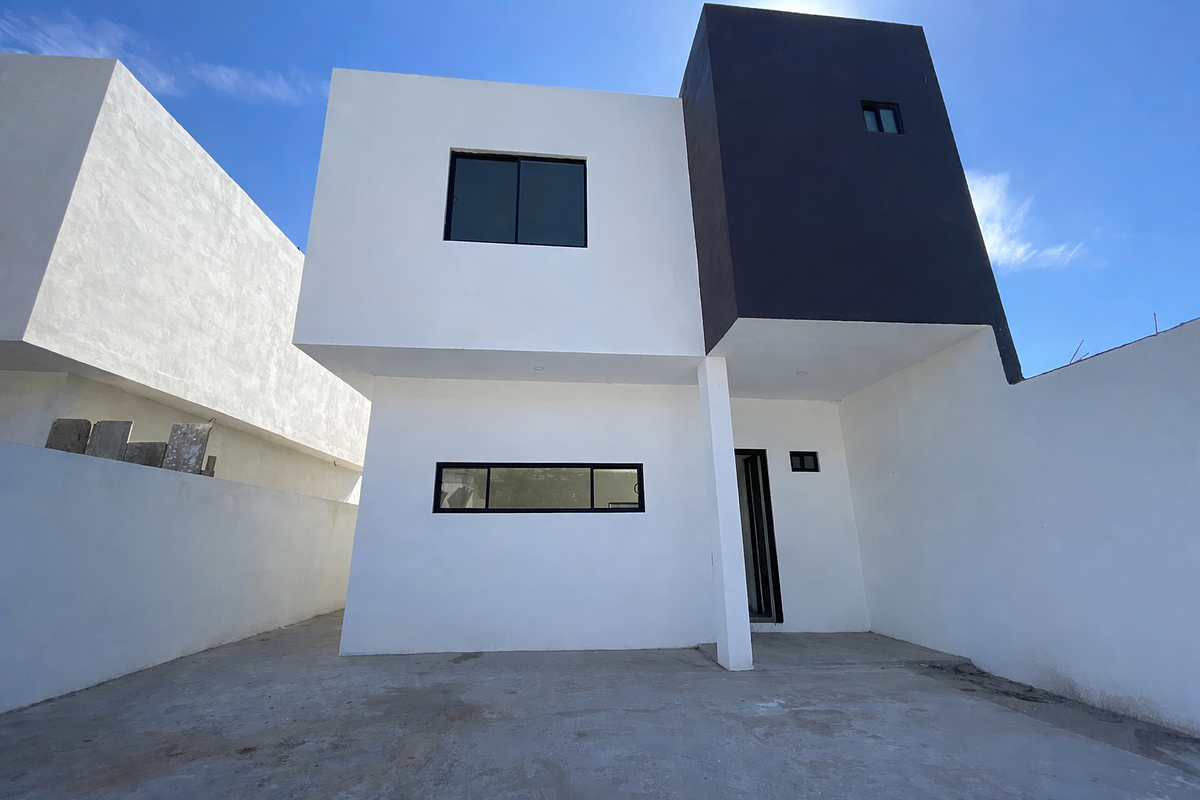 Casa en Venta | Av. Los Reyes | Blvd. Díaz Ordaz