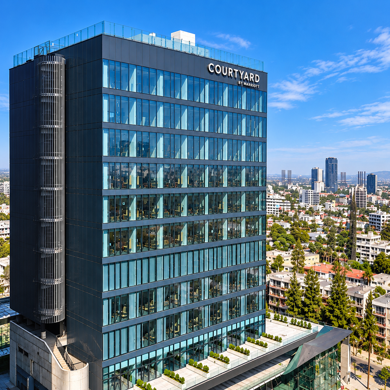 Local comercial en renta en Courtyard by Marriott Tijuana, Plaza Toreo 270m²