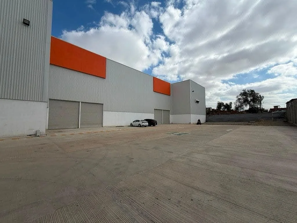 Bodega industrial en renta en Parque Alamar, 2,558 m²