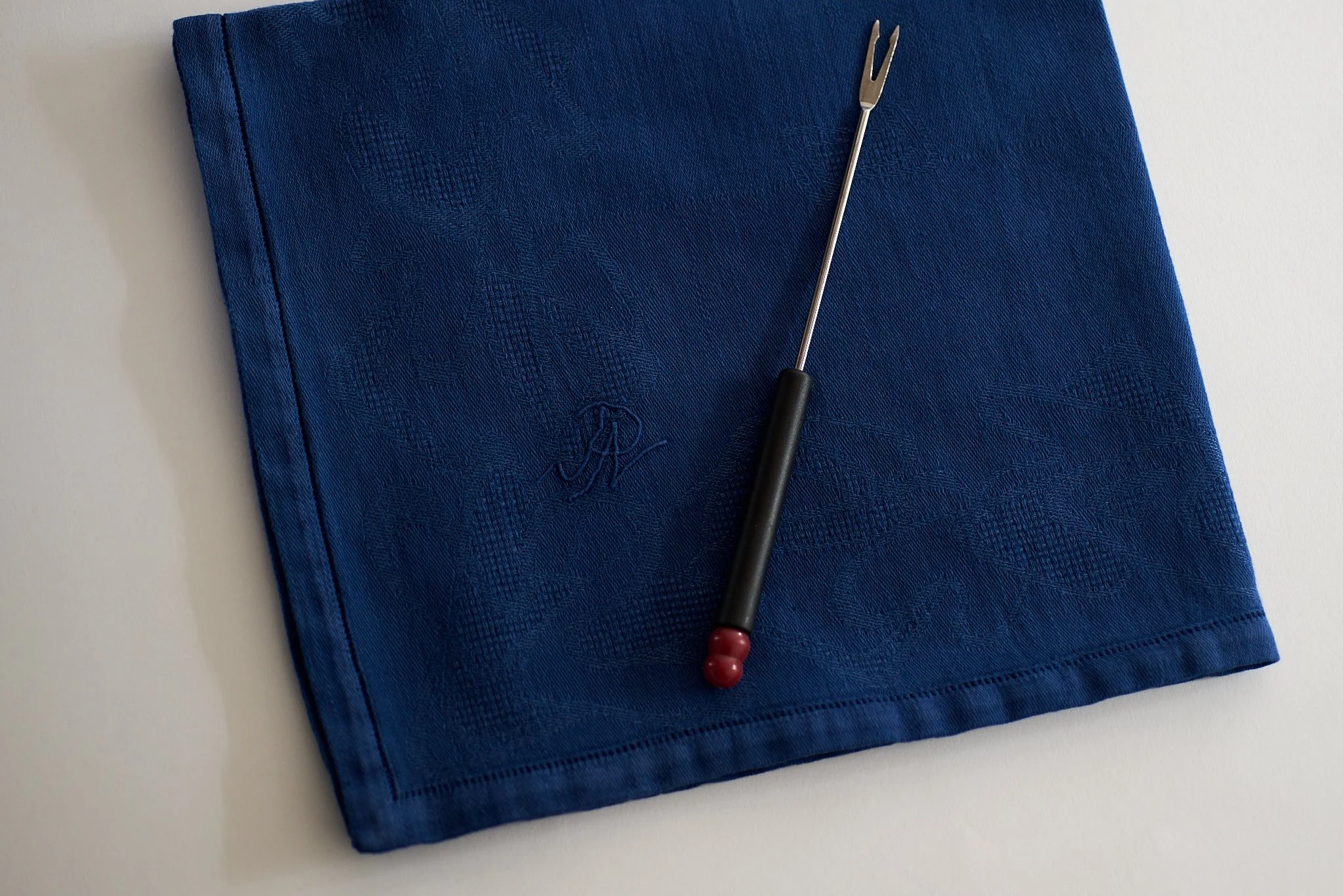 blue napkin vintage 6.jpg