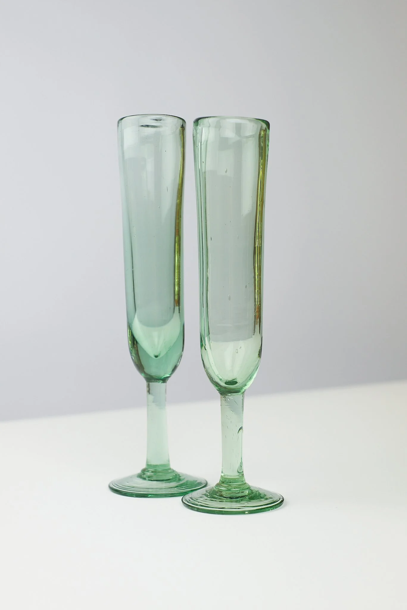 ChampagneGlasses3.jpg