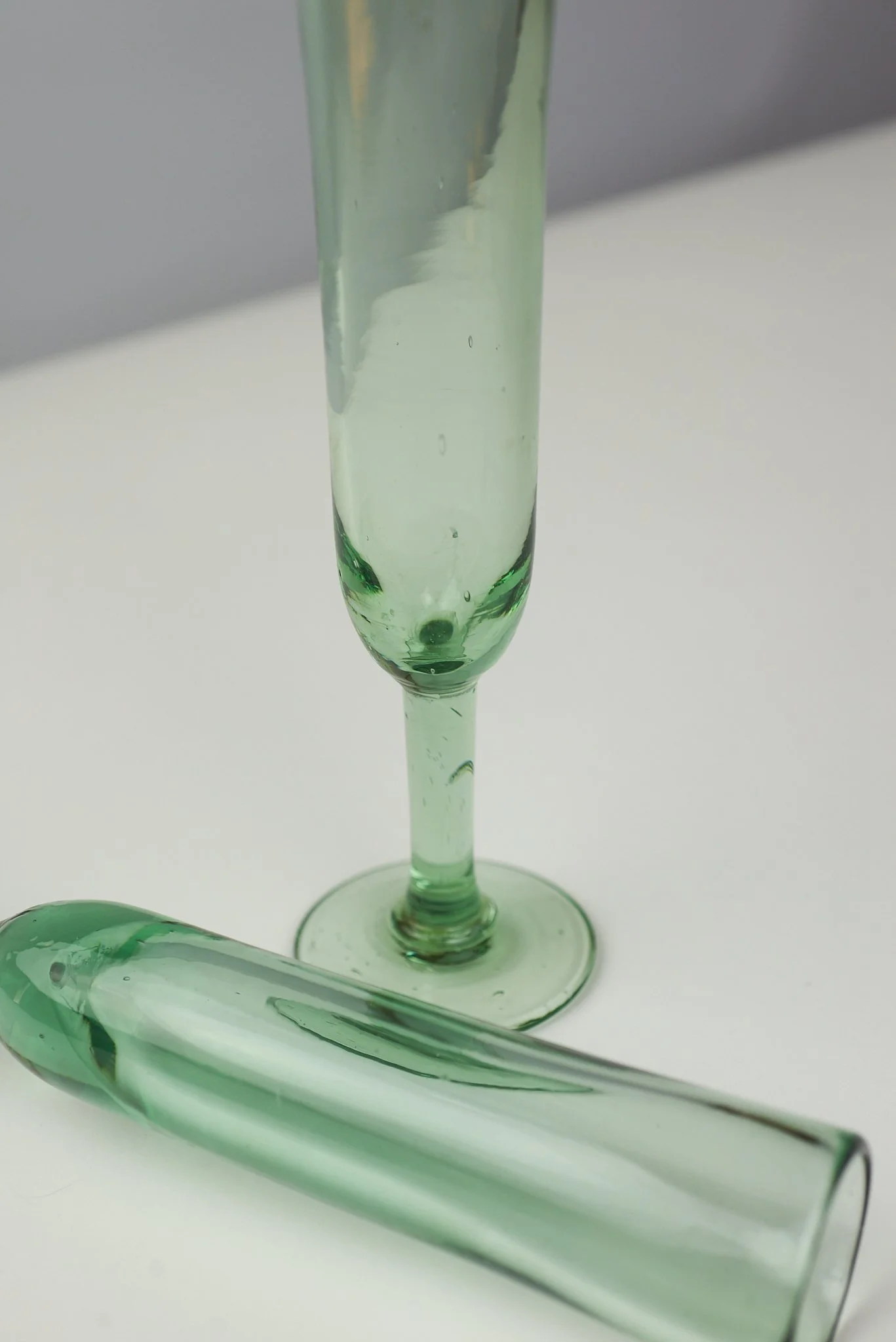 ChampagneGlasses2.jpg