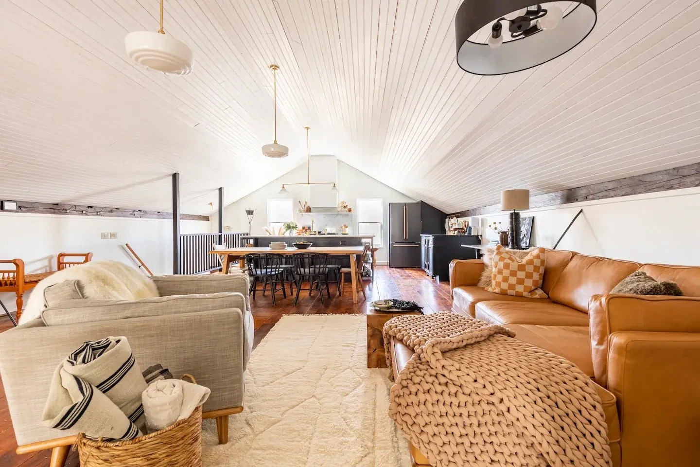 a8db870b-f603-467f-b107-700ffdc75e13 copy.jpg