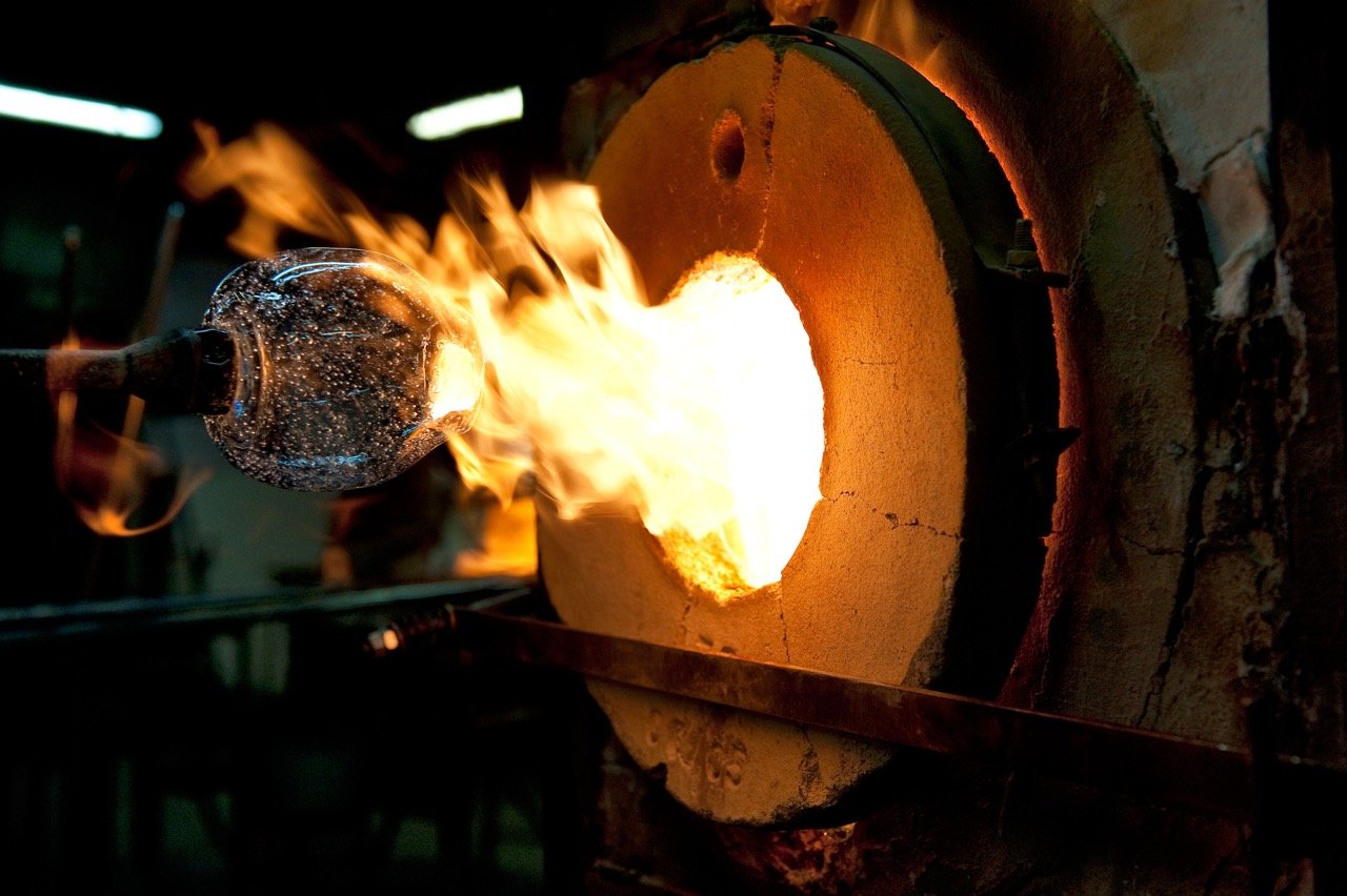  Observe the art of live glass blowing in the masterful family traditions of La Verrerie de Biot&nbsp; 