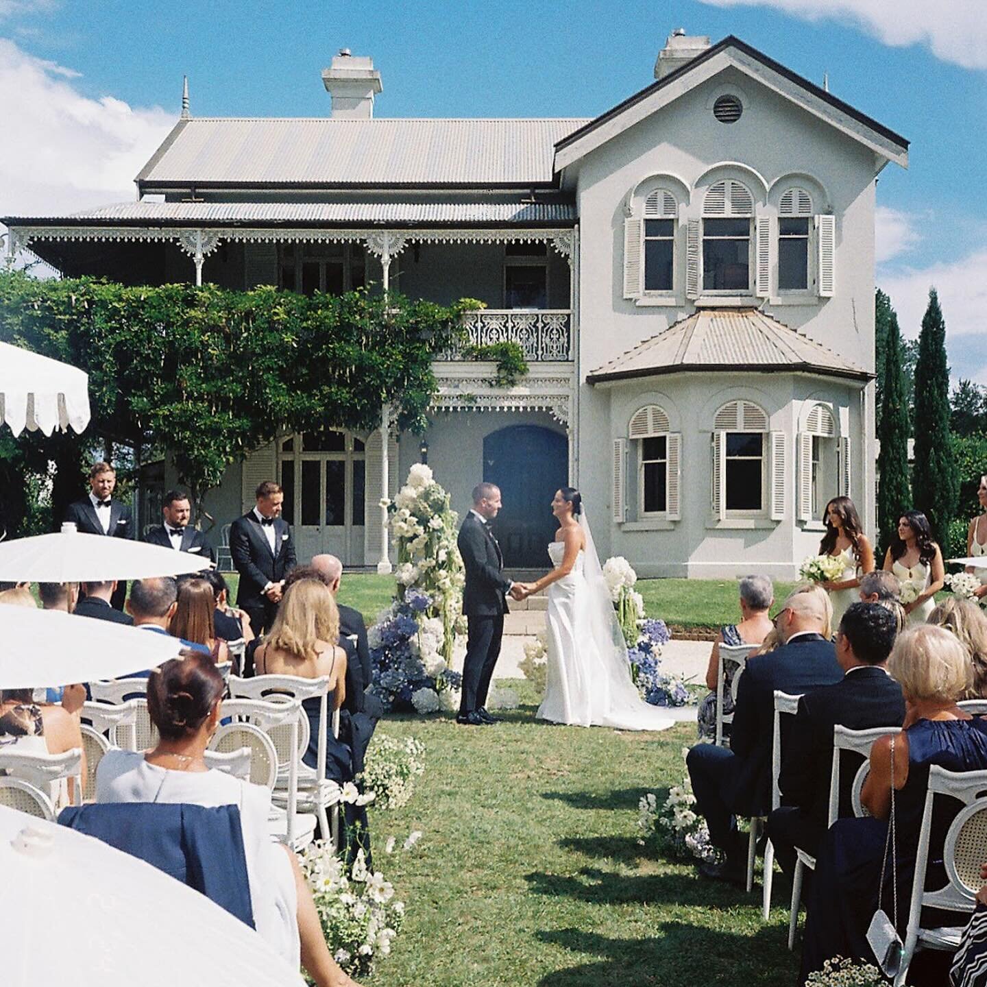 A summer gathering at Somerley&rsquo;s overflowing with big love, synchronised swimmers, Serbian musicians, and a Portuguese violinist honoring Alex&rsquo;s beloved late grandfather.
&mdash;
The stationery aesthetic, a step back in time to embrace th