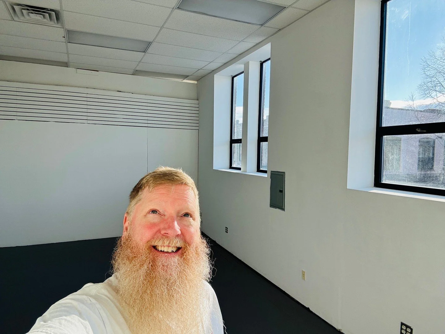 Goodness is alive. 
My very first studio!
Magic is afoot.
More to share about this very soon, but I&rsquo;ve never had a photo studio before. Now I do. 500 ft.&sup2;, tall ceilings, and lots of potential! I am on top of the world right now! Vibrating