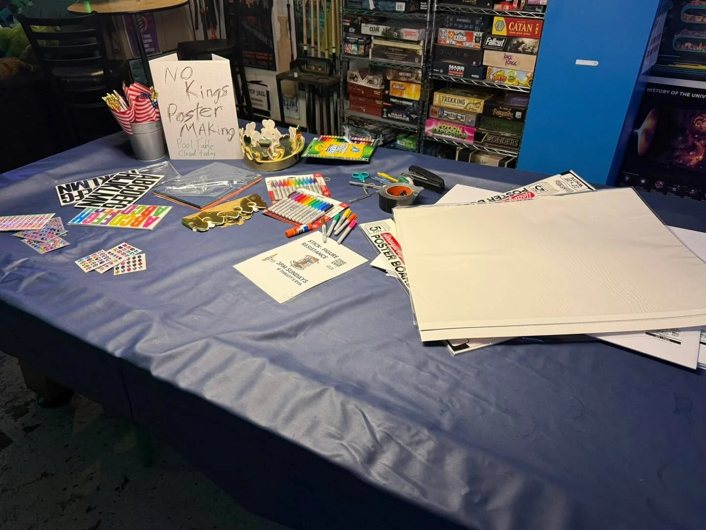 🏳️&zwj;🌈🚹The Resistance🚹🏳️&zwj;🌈

We&rsquo;re back, baby! No Kings is back too on October 18th and we&rsquo;ve got sign making in the lounge from 3pm to 5pm on Sunday the 12th of October. 

The No Kings Protest is Saturday the 18th. We&rsquo;ll