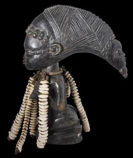 🏳️&zwj;🌈🏺 2-Gay in History 🏺🏳️&zwj;🌈

Before British missionaries made Africa straight by law in 1861, the crossroads of Africa already had a bendy guardian.

His name is Eshu, the divine messenger, keeper of &agrave;ṣẹ (spiritual power), maste