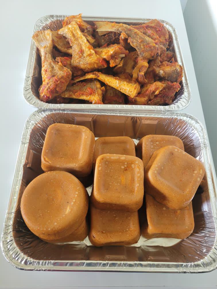Meggs cakes 3.jpg