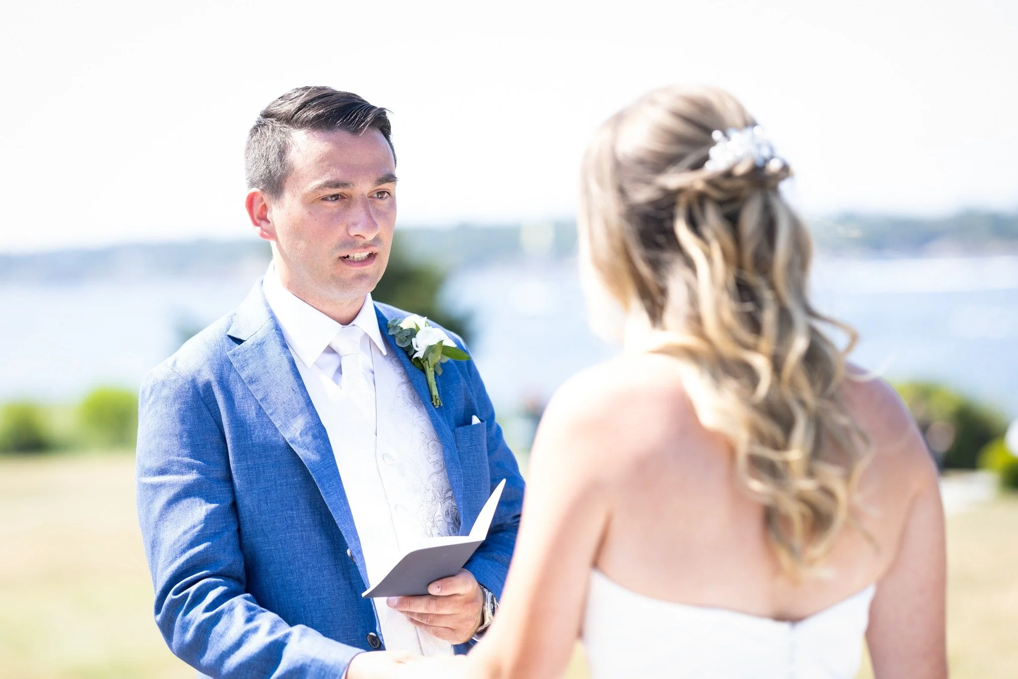Part of the fun and excitement of your wedding day is having all of your friends and family around, but that means that #privatemoments can be preciously few and far between.  To celebrate their love and savor the moment, Morgan and Chris had a priva