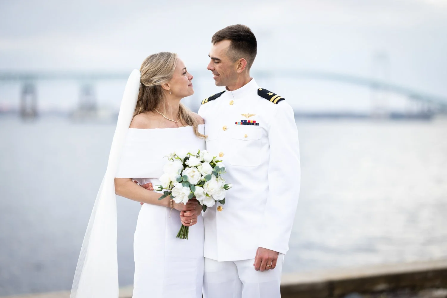 If it wasn't so #cold we could have stayed out all night #takingpictures 

Couple: @alyssa_scott1 and @kevin_hogan5
Venue: @usnavy @navstanewportri #newportofficersclub #newportoclub #stjosephsparishnewport #stjosephschurch
Hair/Makeup: Kelsey Masnyk