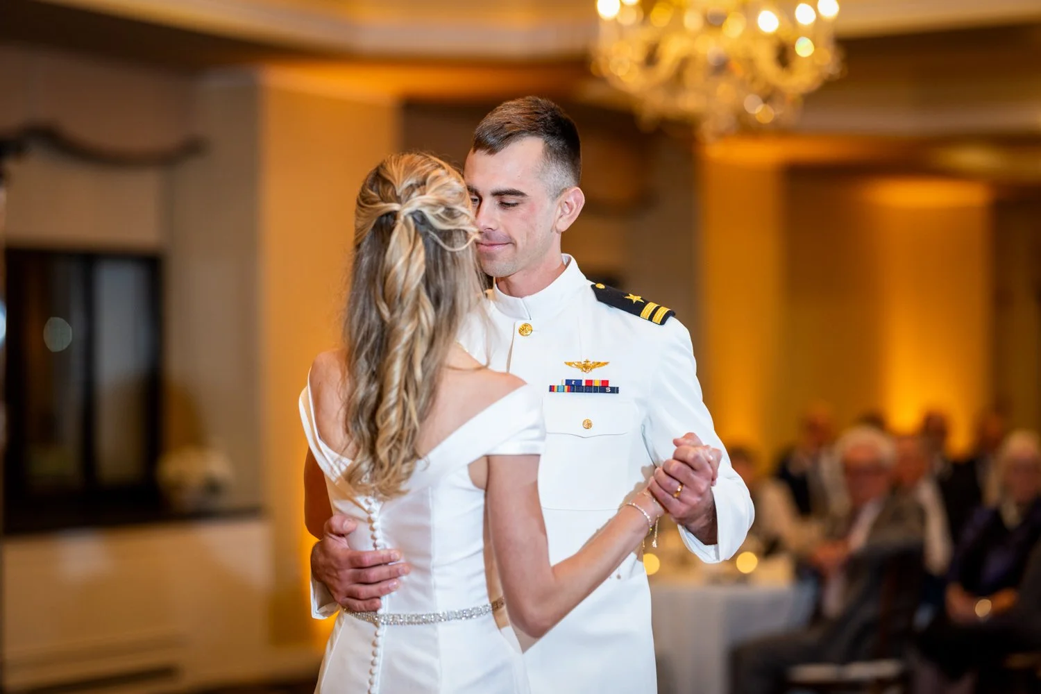 #firstdance at the O-Club

Couple: @alyssa_scott1 and @kevin_hogan5
Venue: @usnavy @navstanewportri #newportofficersclub #newportoclub #stjosephsparishnewport #stjosephschurch
Hair/Makeup: Kelsey Masnyk Beauty
Band/DJ: @Lukesent
Videographer: @rivide