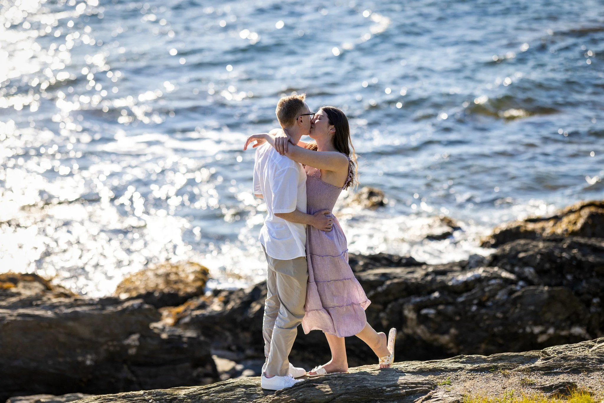 Got some amazing photos at this #engagementsession with @allison.learyy and Slava in #beavertailpark 

#romance #wedding #riweddingphotographer #maweddingphotographer #newportweddingphotographer #canon #theknot #weddingwire #weddingchicks #providence