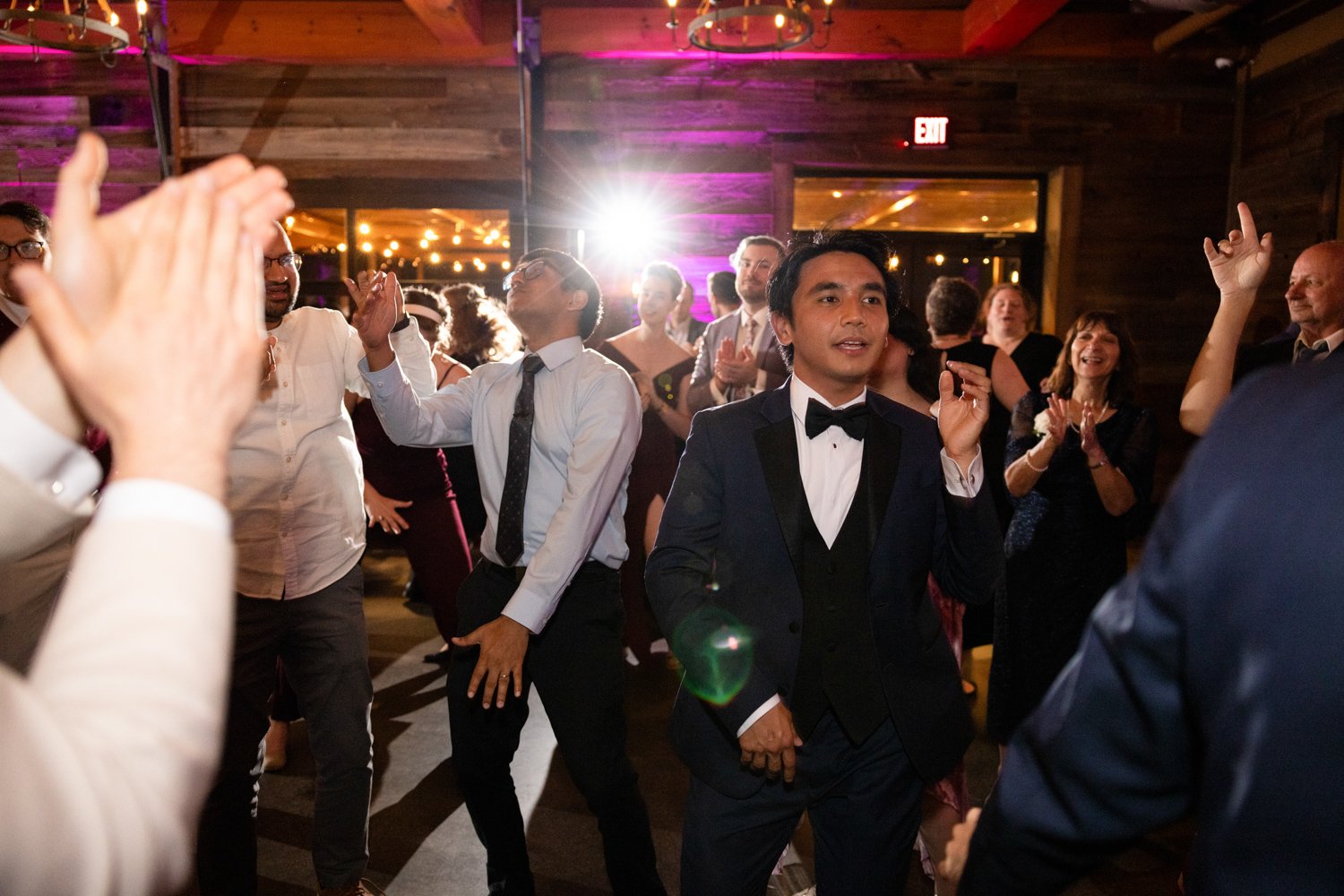 Corbman Newport Vineyards Wedding 0143.jpg