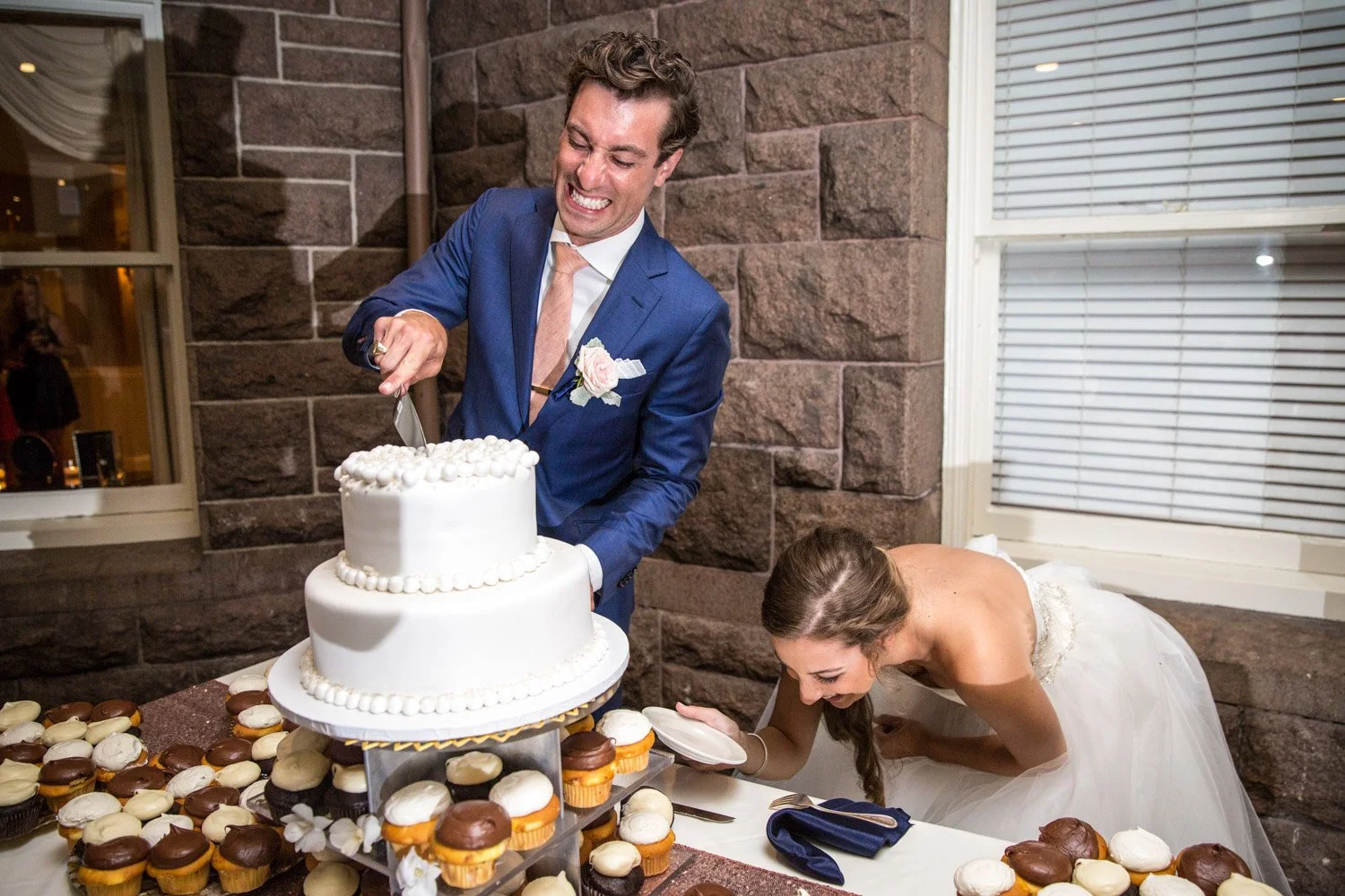Ocean Cliff Newport Wedding-55.jpg