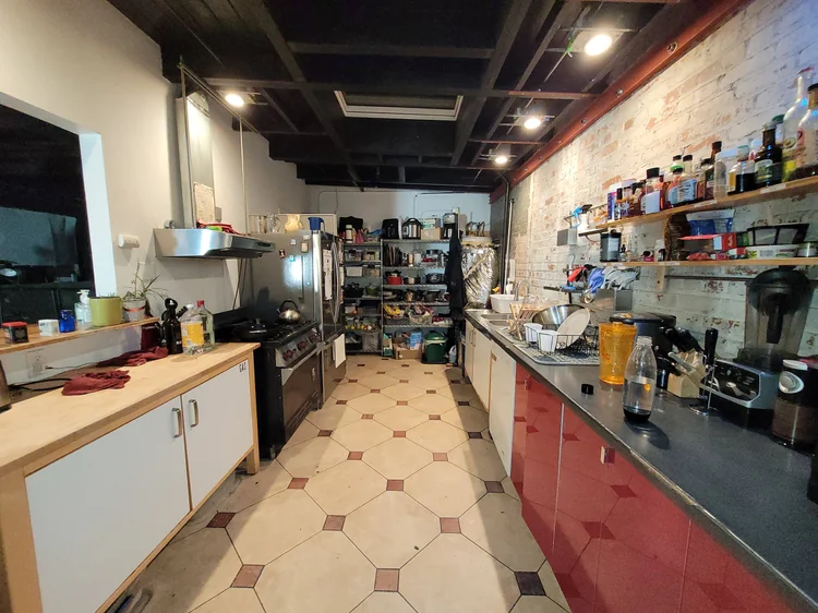 Modern Kitchen