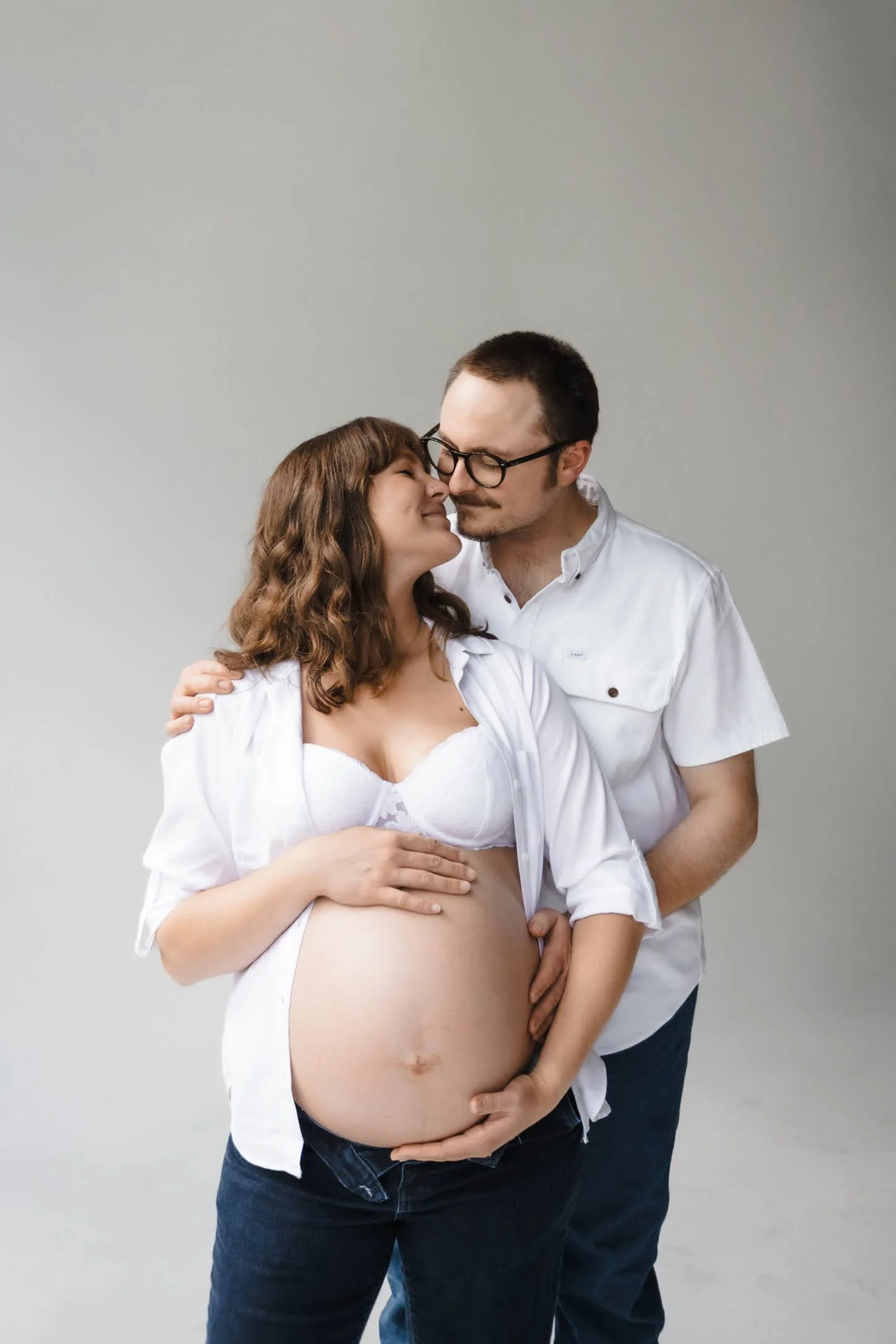 How and When to Start Planning Maternity Sessions