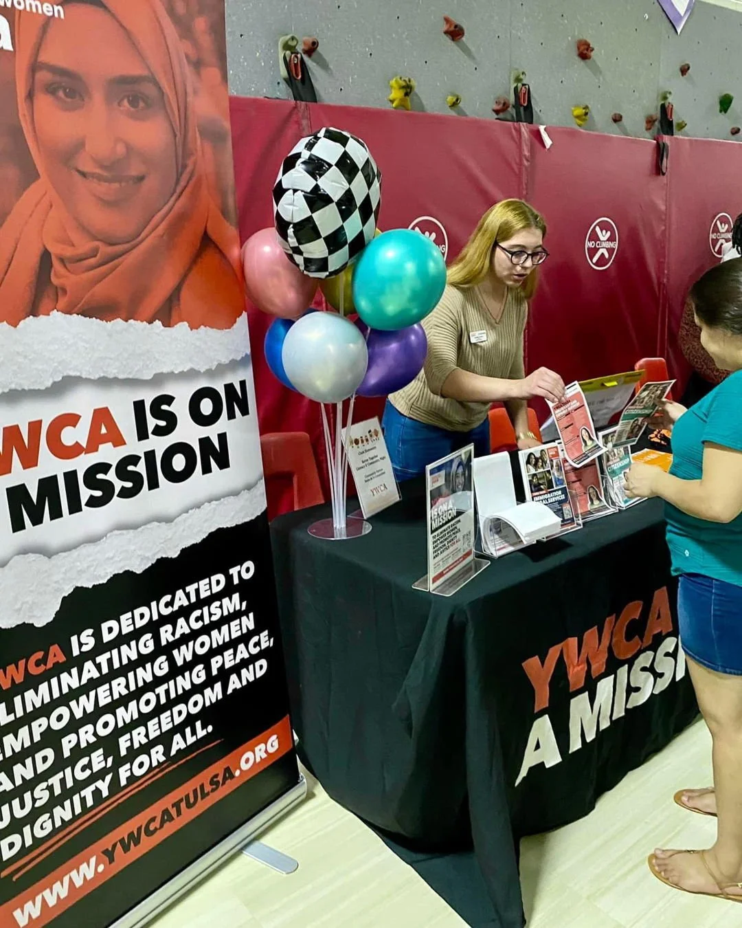 🌟 Check out what our education team has been up to! From school resource fairs to the Tulsa Fall Fairs, and partnering with the Tulsa City County Library, we're proud to serve refugees, immigrants, and English language learners! 📚🤝✨ #EducationMatt