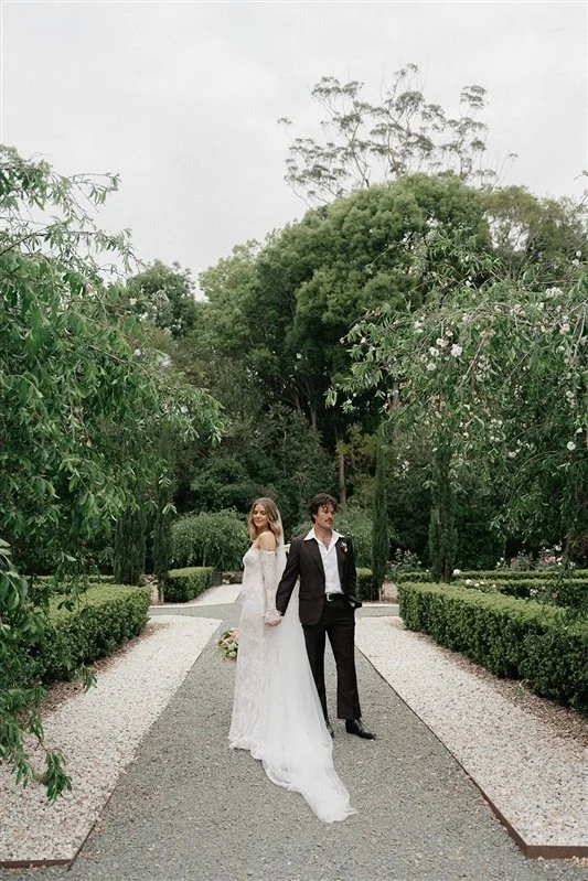Taylar + Lachlan - Sneak Peek-47.jpg