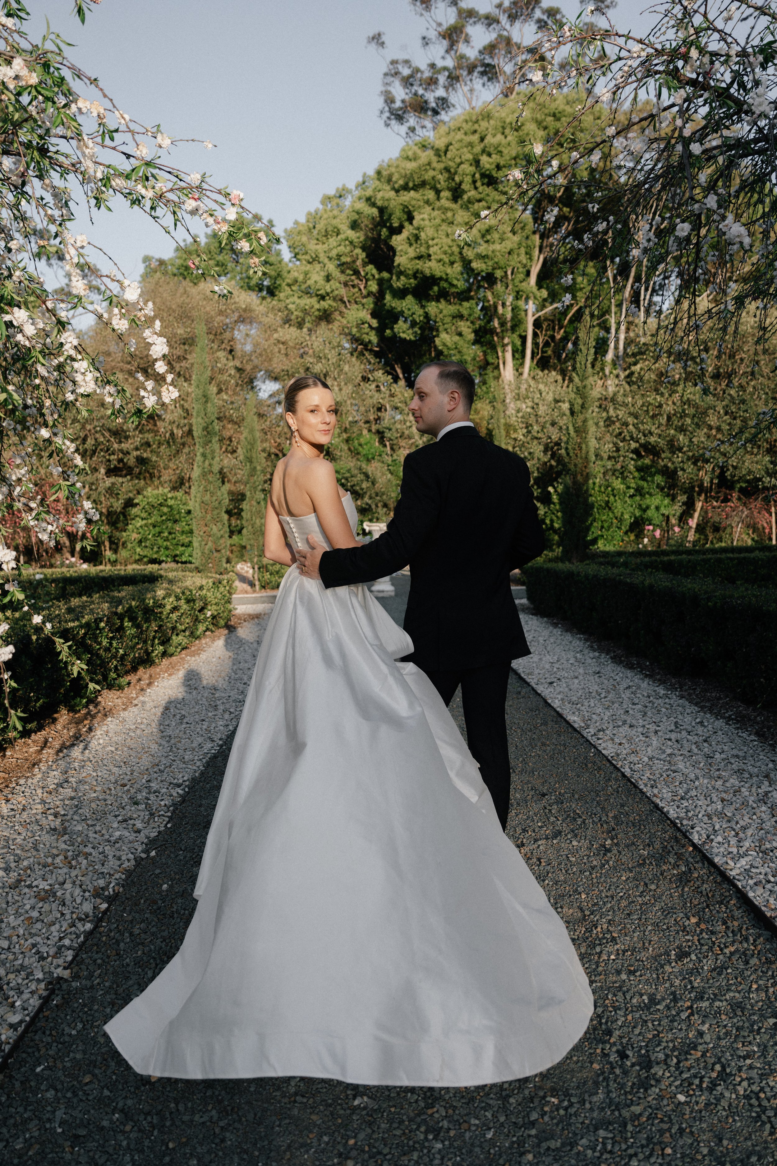 Ella + Michael - Sneak peek-56.jpg