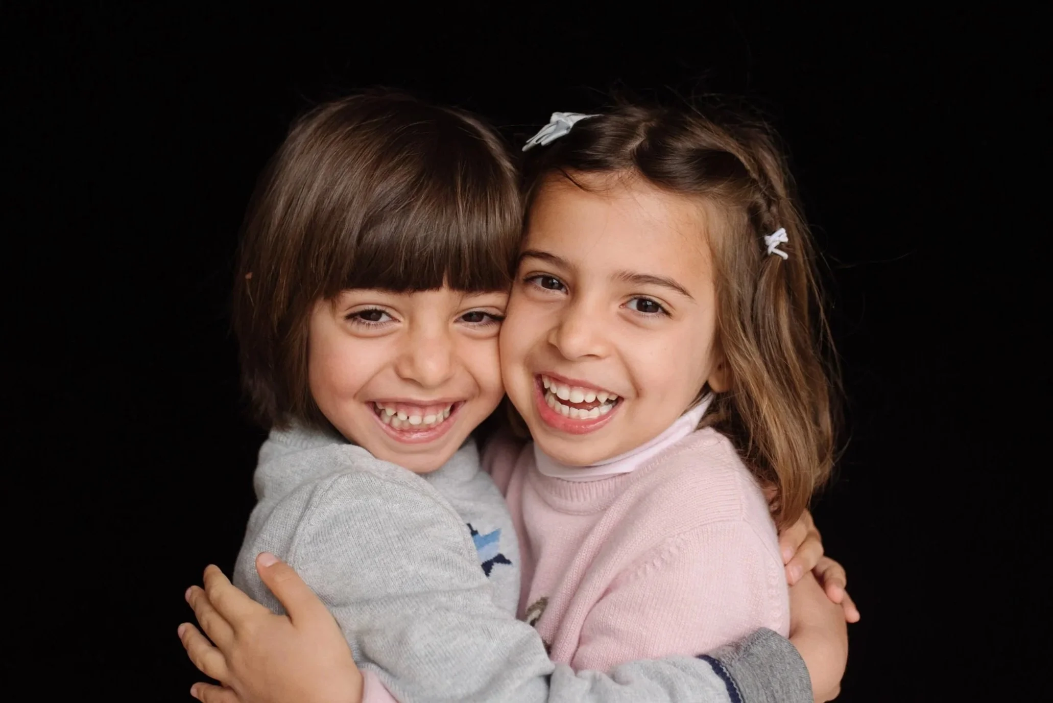marin-preschool-portrait-laughing-siblings