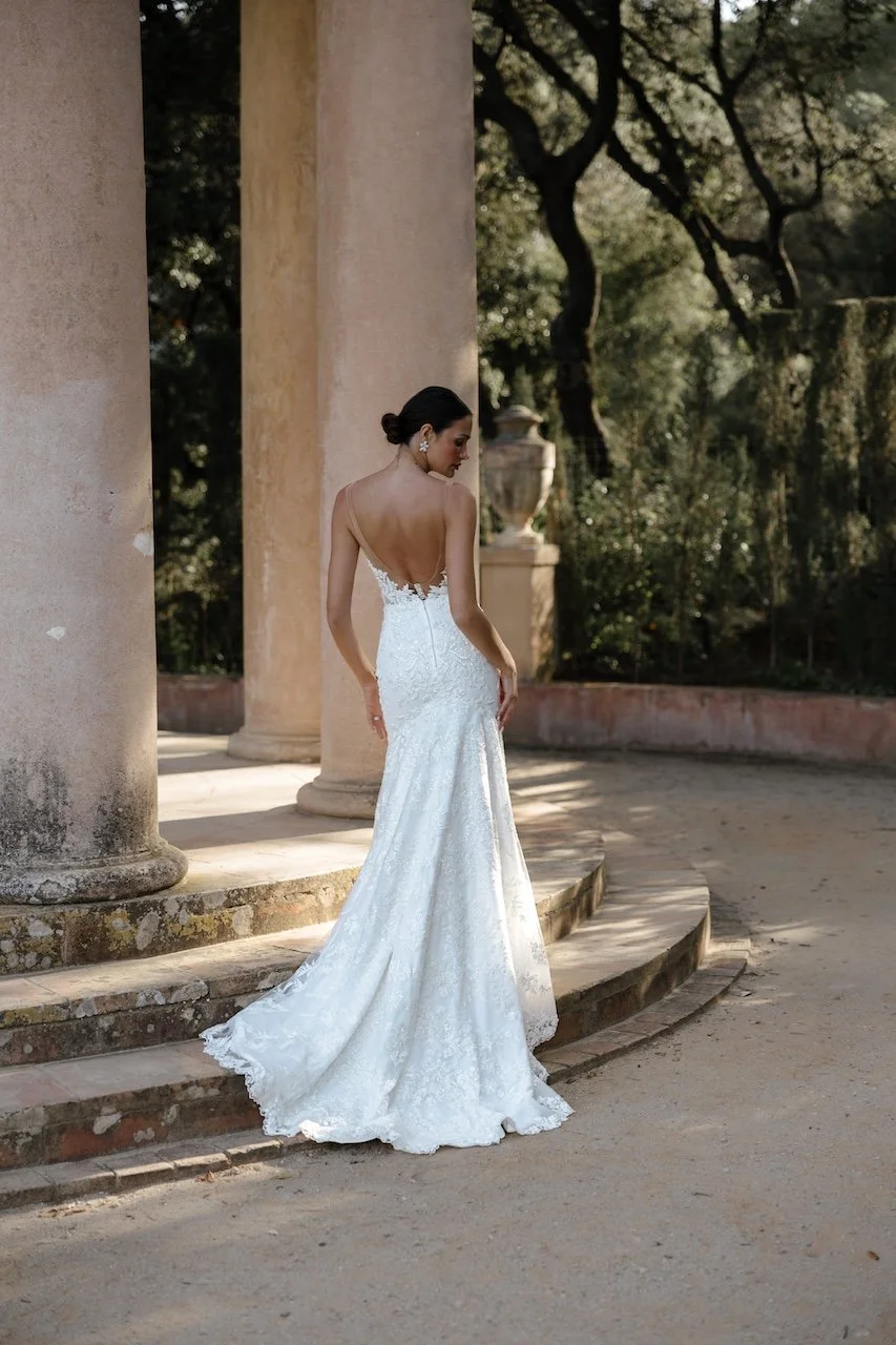 The White Aisle Bridal