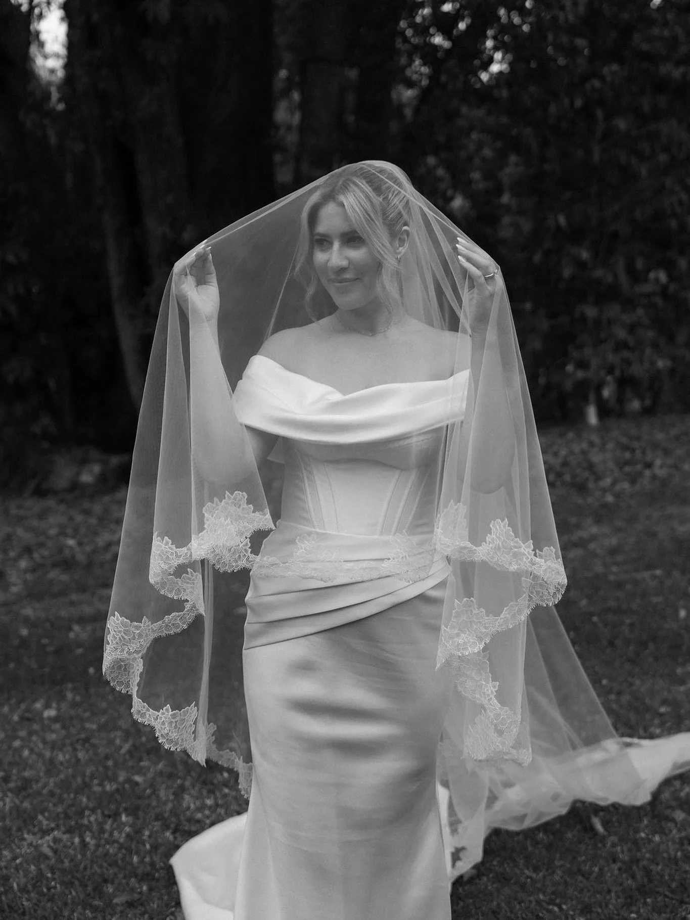 VERONA by @wona_concept&mdash; structured, understated and oh SO chic ✨

We loved this gown so much we&rsquo;re adding her to our permanent collection. Stay tuned for her arrival details.

Featuring our gorgeous bride Alexandra captured so beautifull