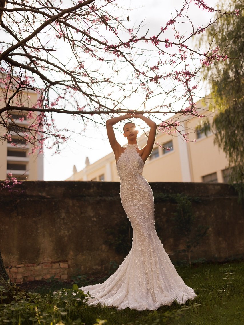 The_White_Aisle_Bridal_Wona_Concept_Cava+1.jpg