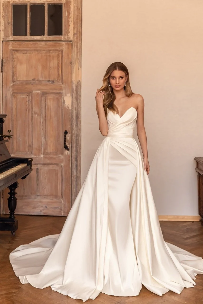 The White Aisle Bridal