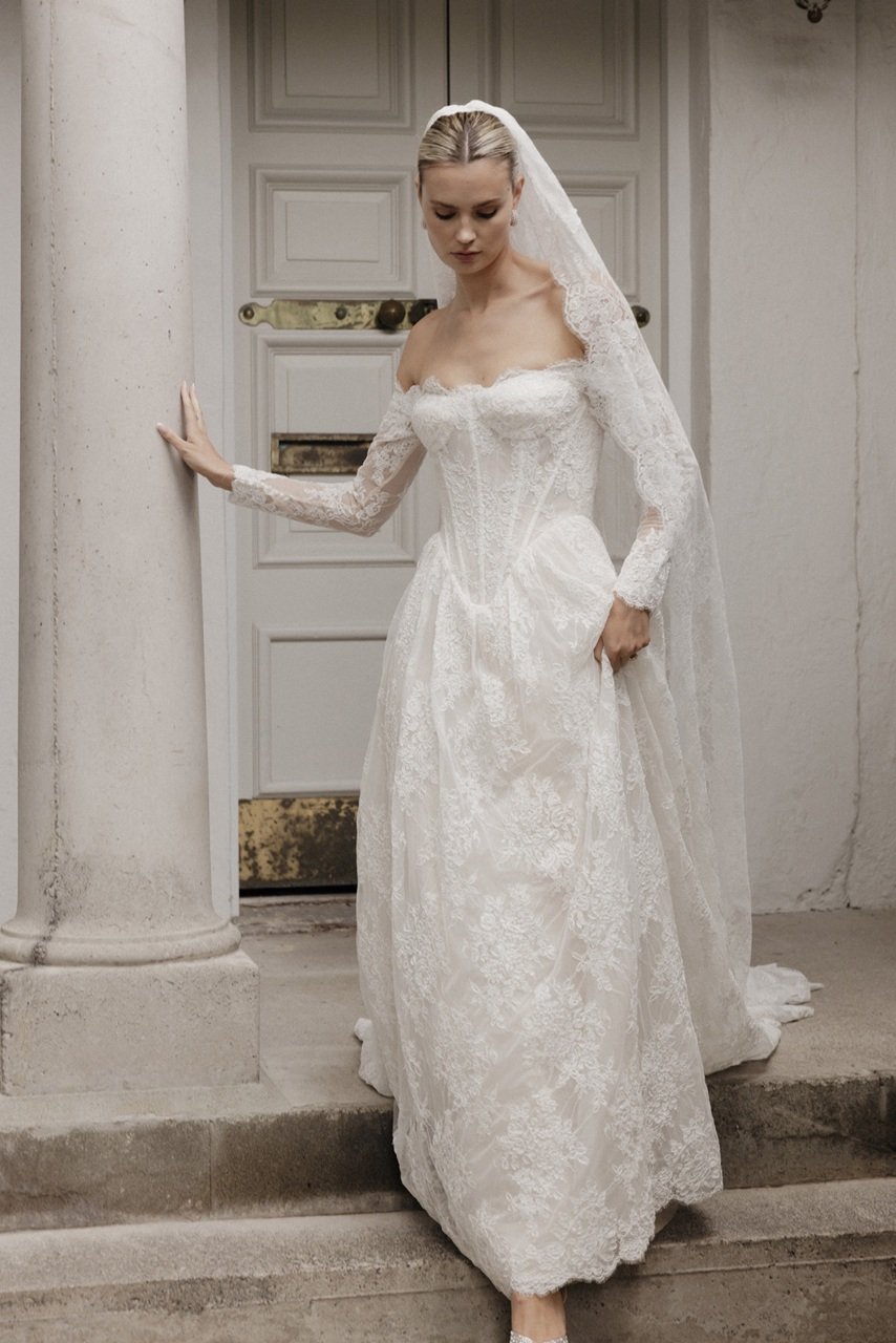 The White Aisle Bridal
