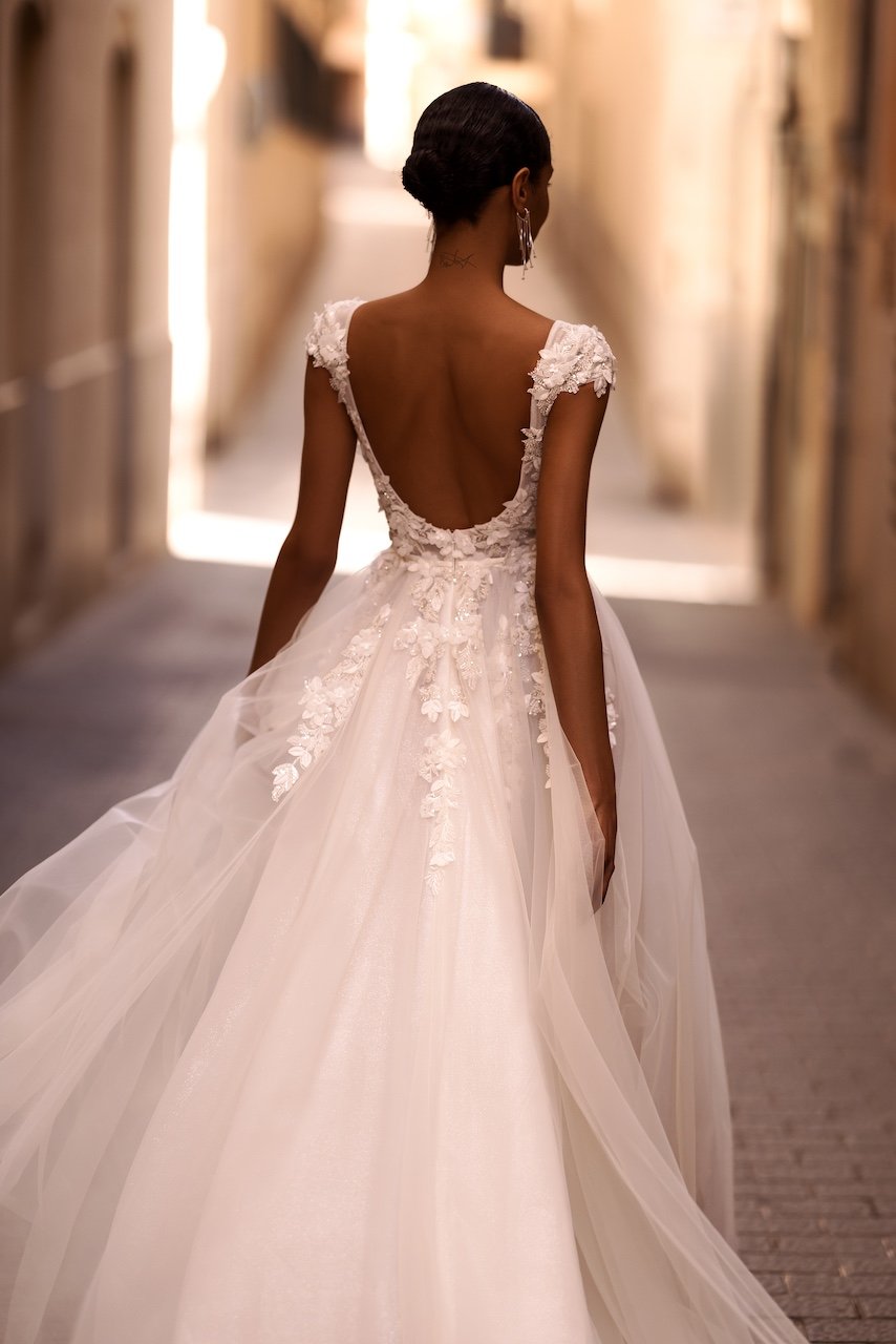 The White Aisle Bridal