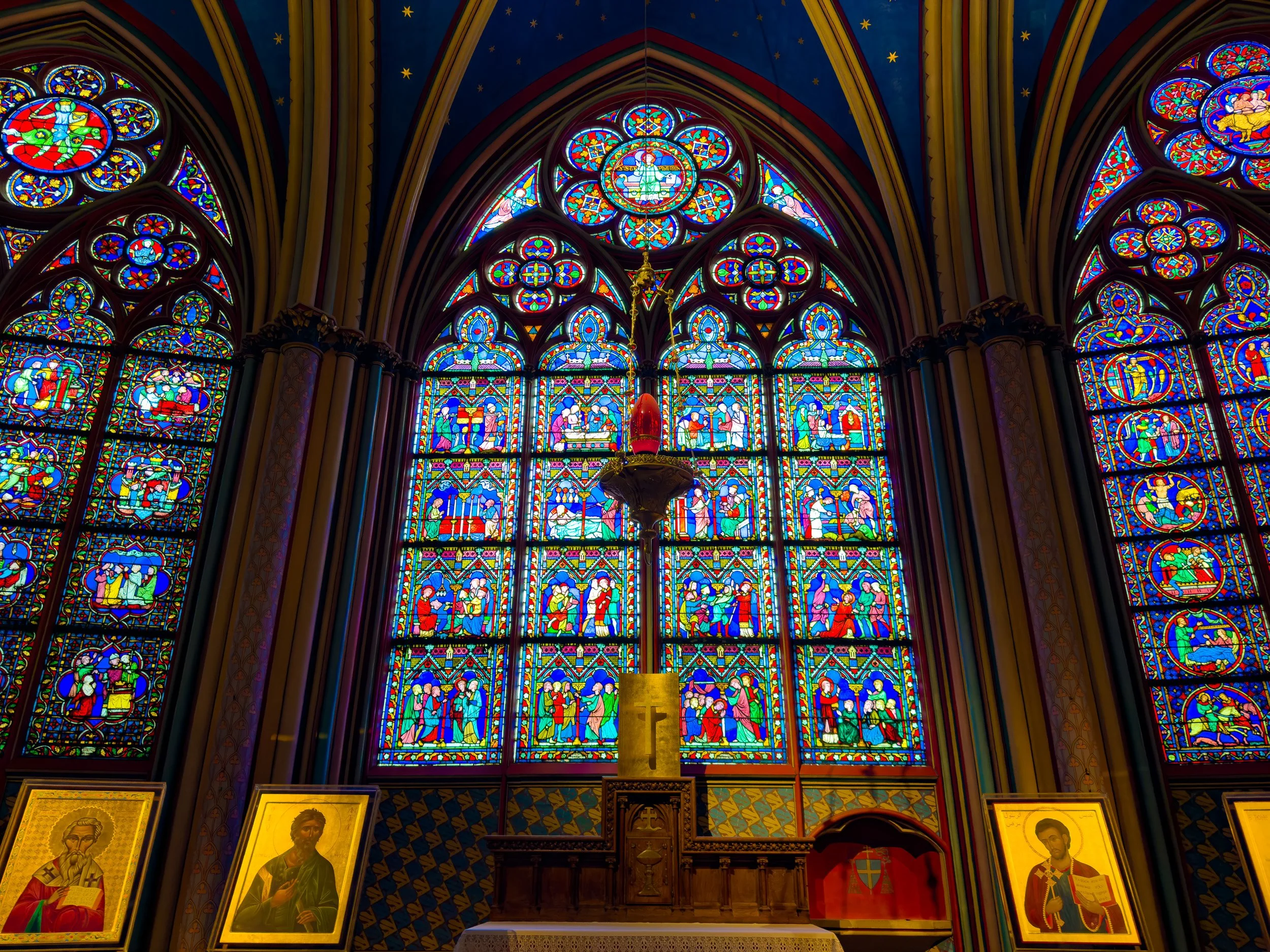 Side chapel at Notre Dame..