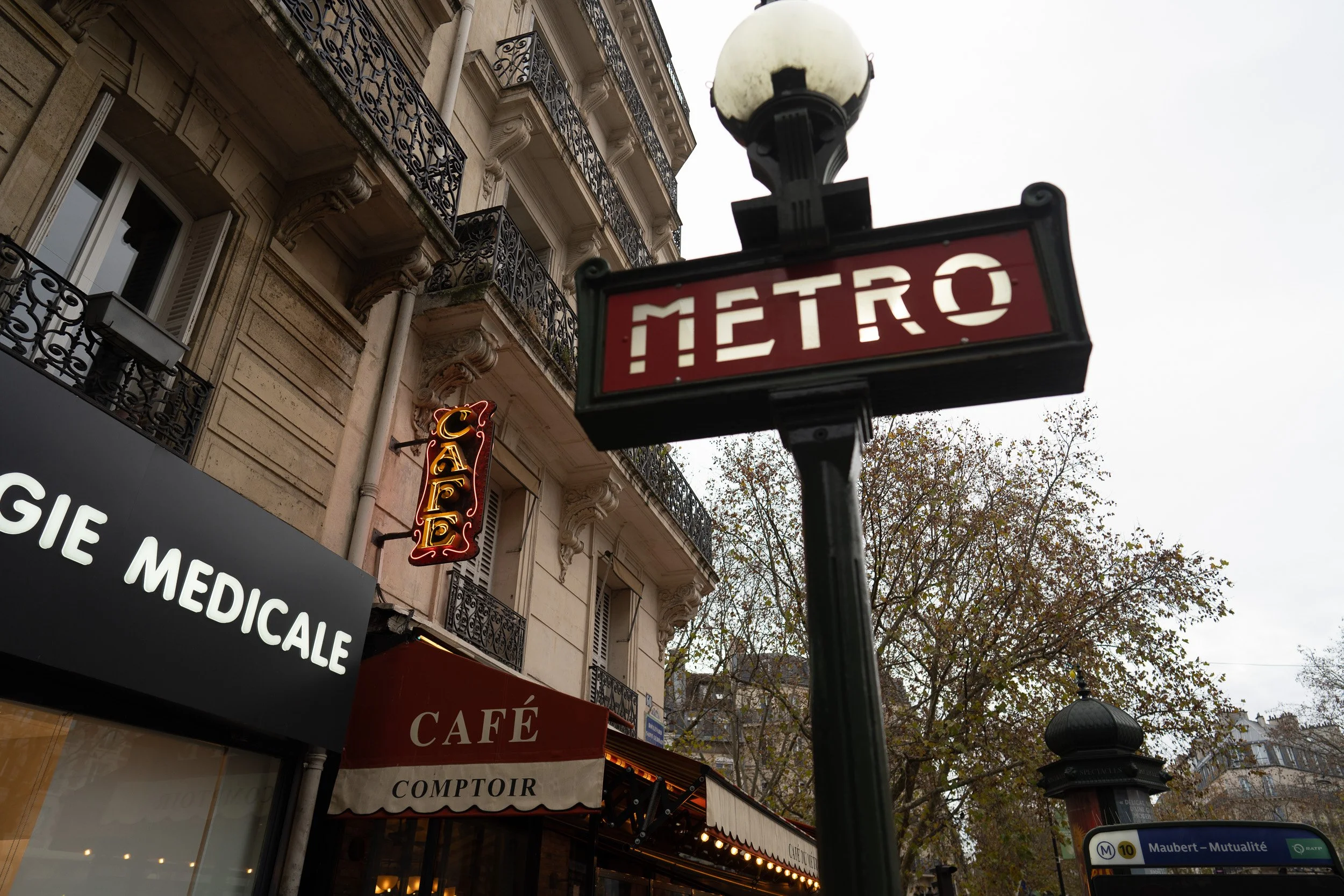 Le Metro.
