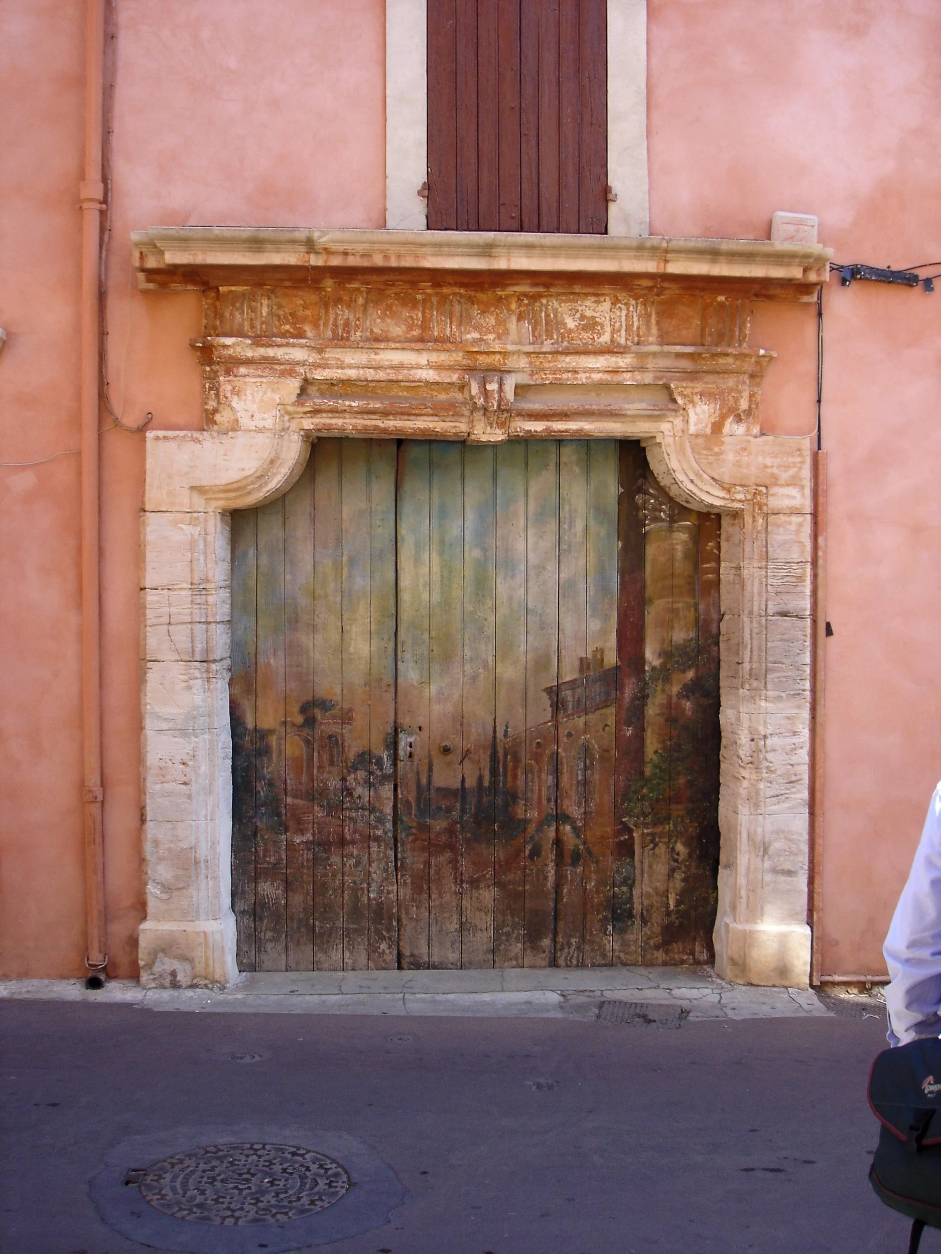 Rousilllon door
