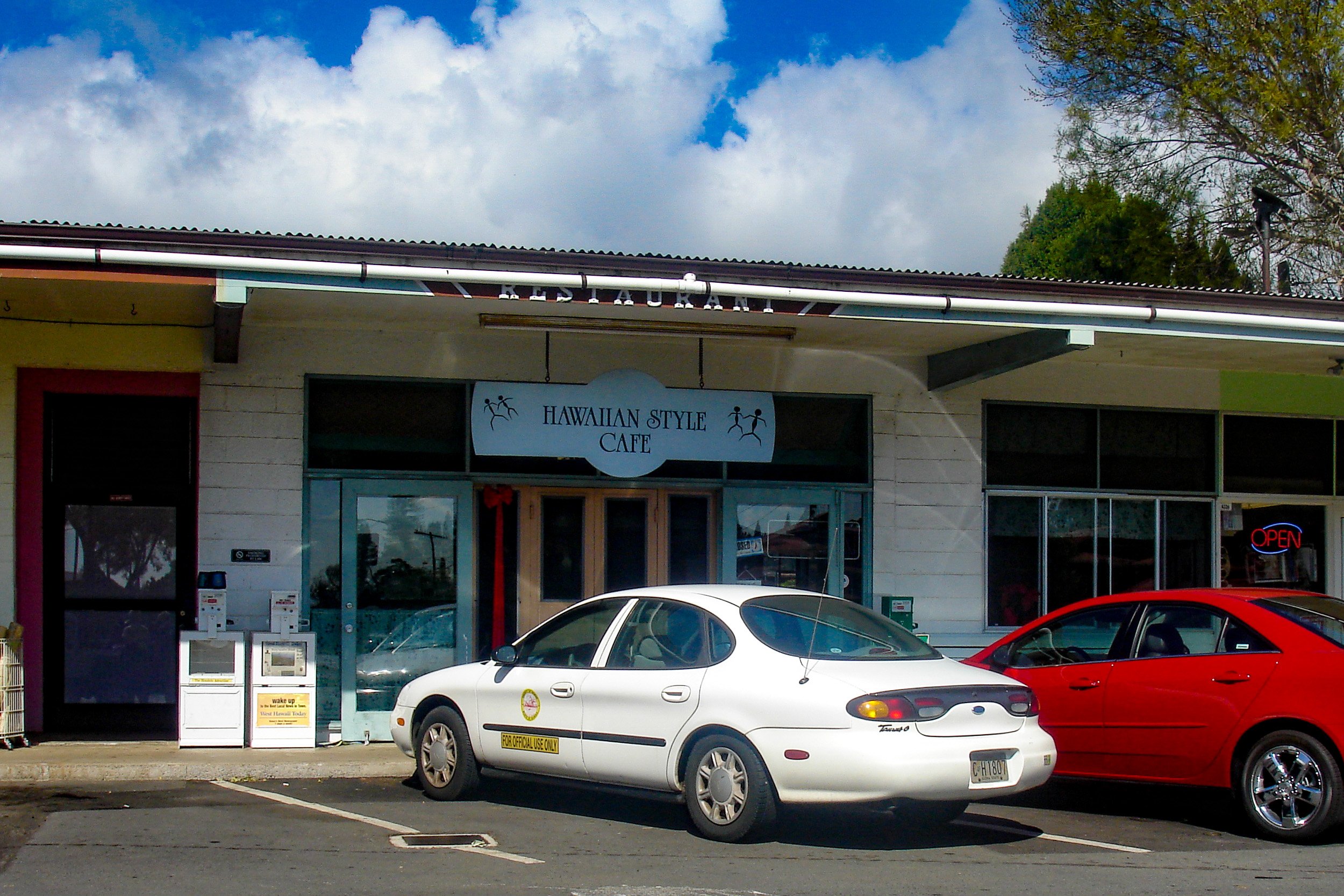 Stopping for some Hawaiian lunch specials.jpg