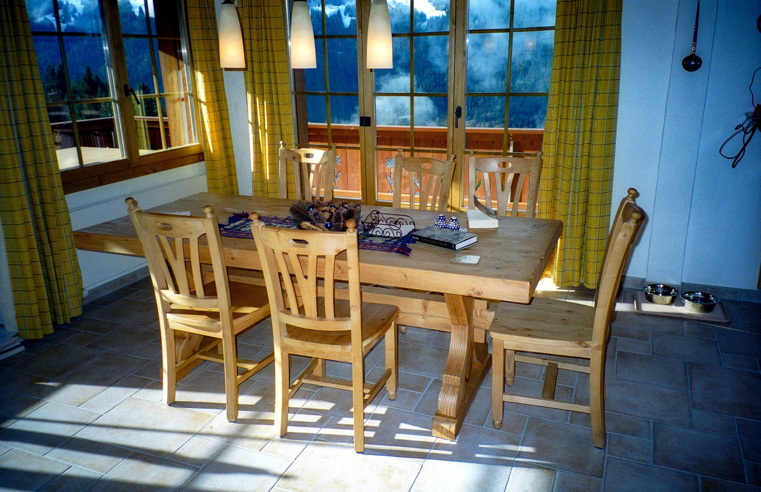 Chalet dining