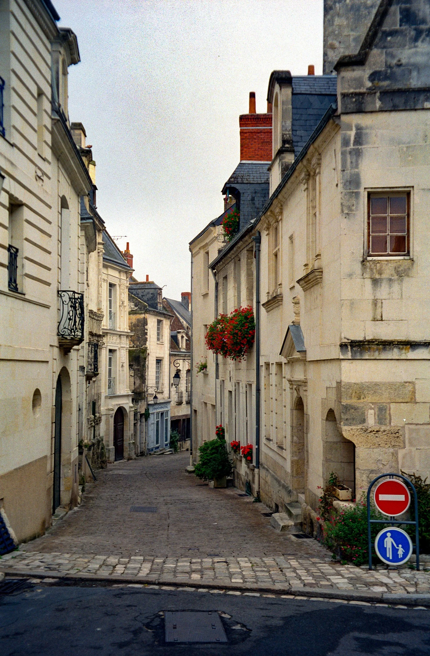 Loches street scene