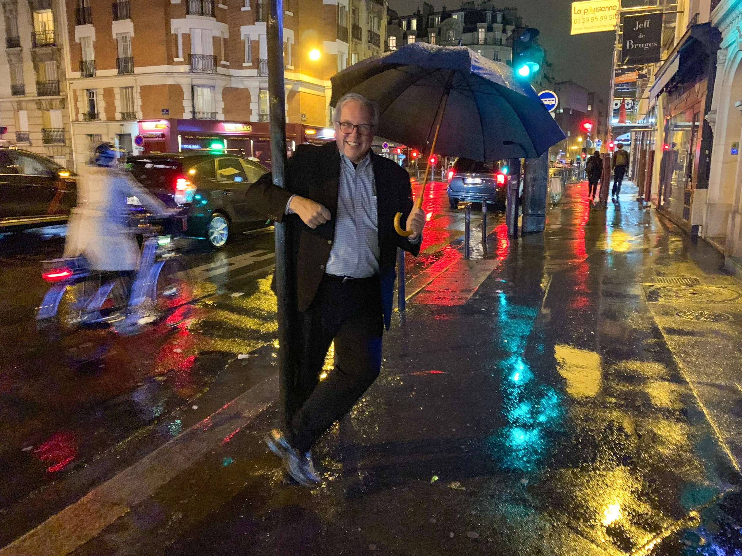 Singin' in the post-dinner rain