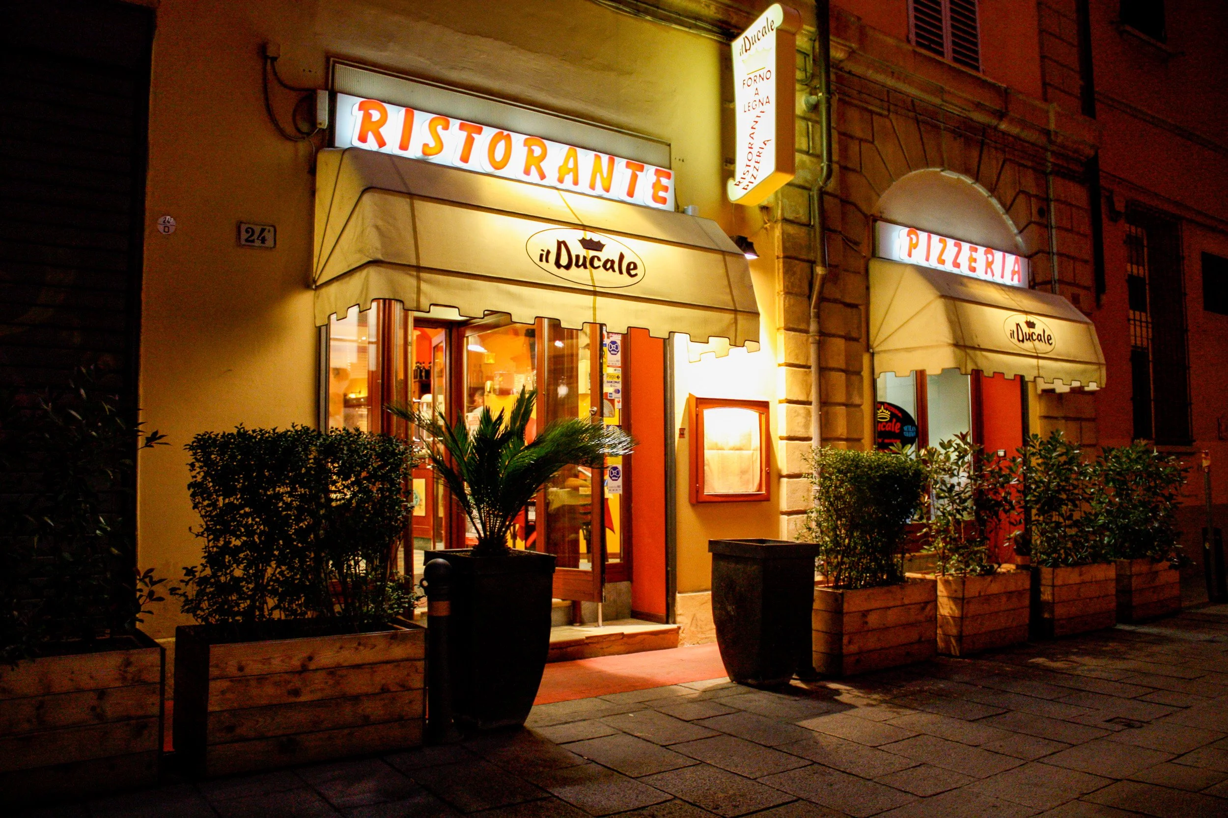 Dinner tonight is at Il Ducale.  The owner is a character who delivers to Mac the best calzone he has ever had.