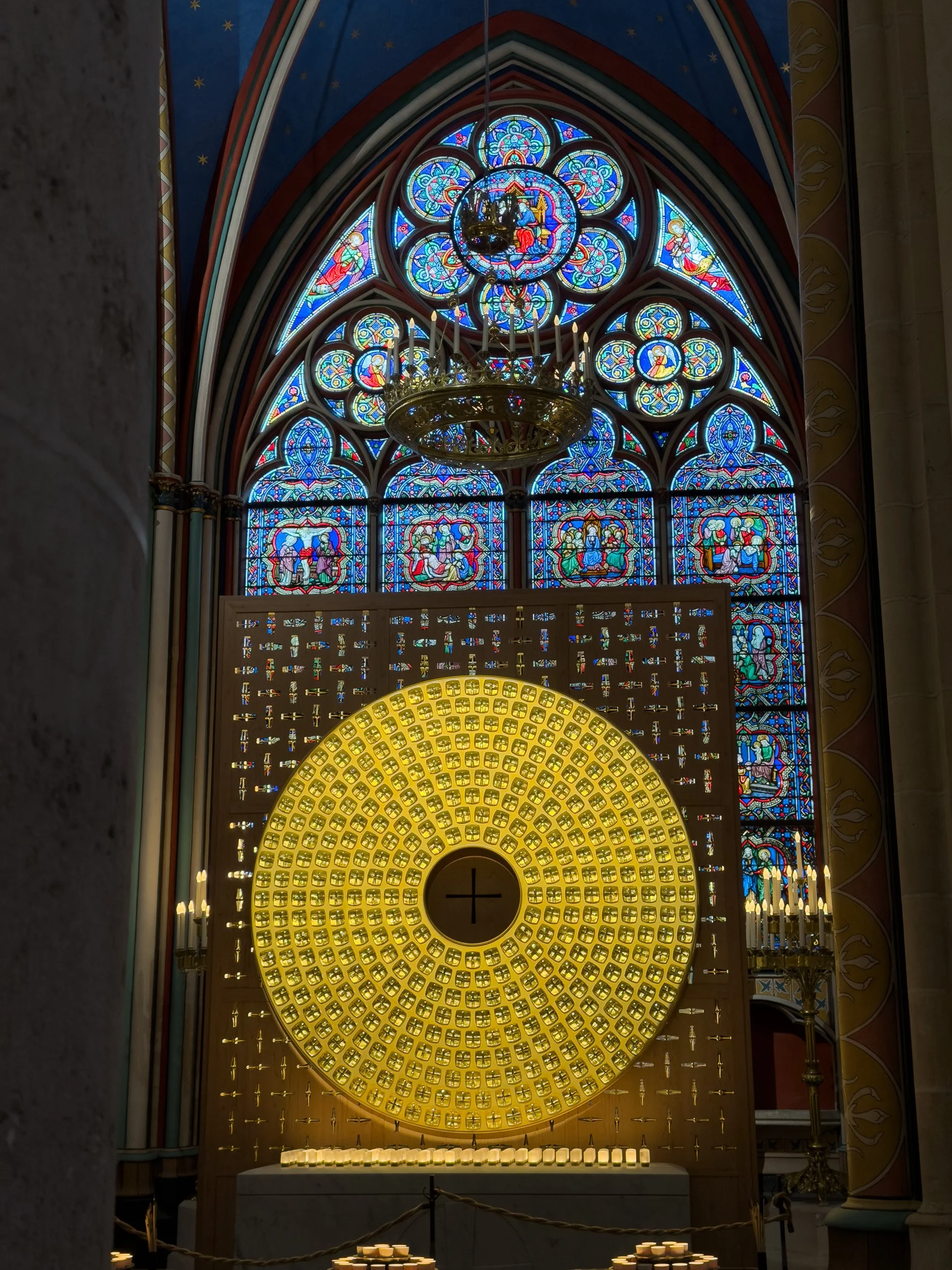 A little gold to brighten things up. 