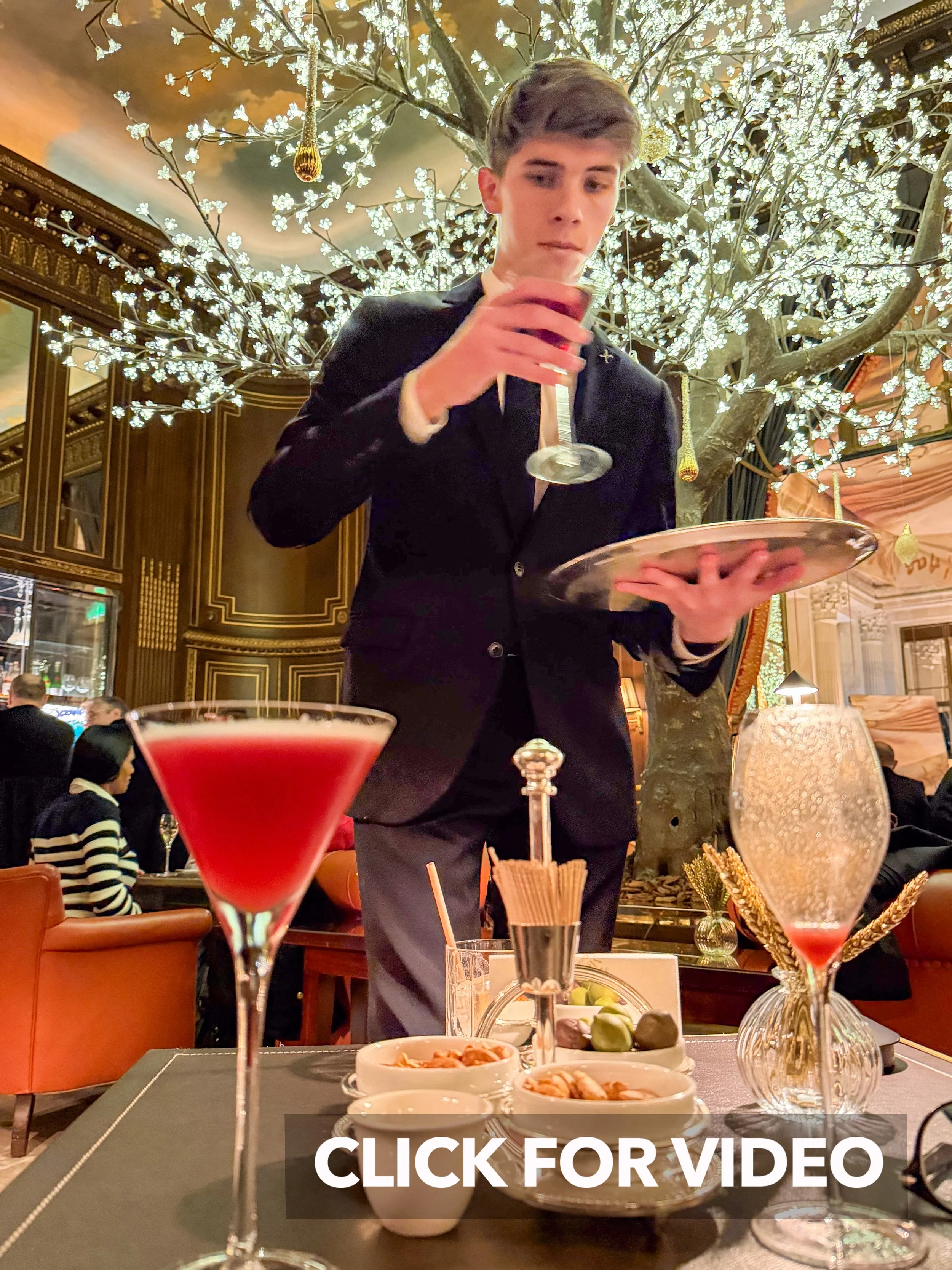 Cocktails at Le Meurice - Bar 228.
