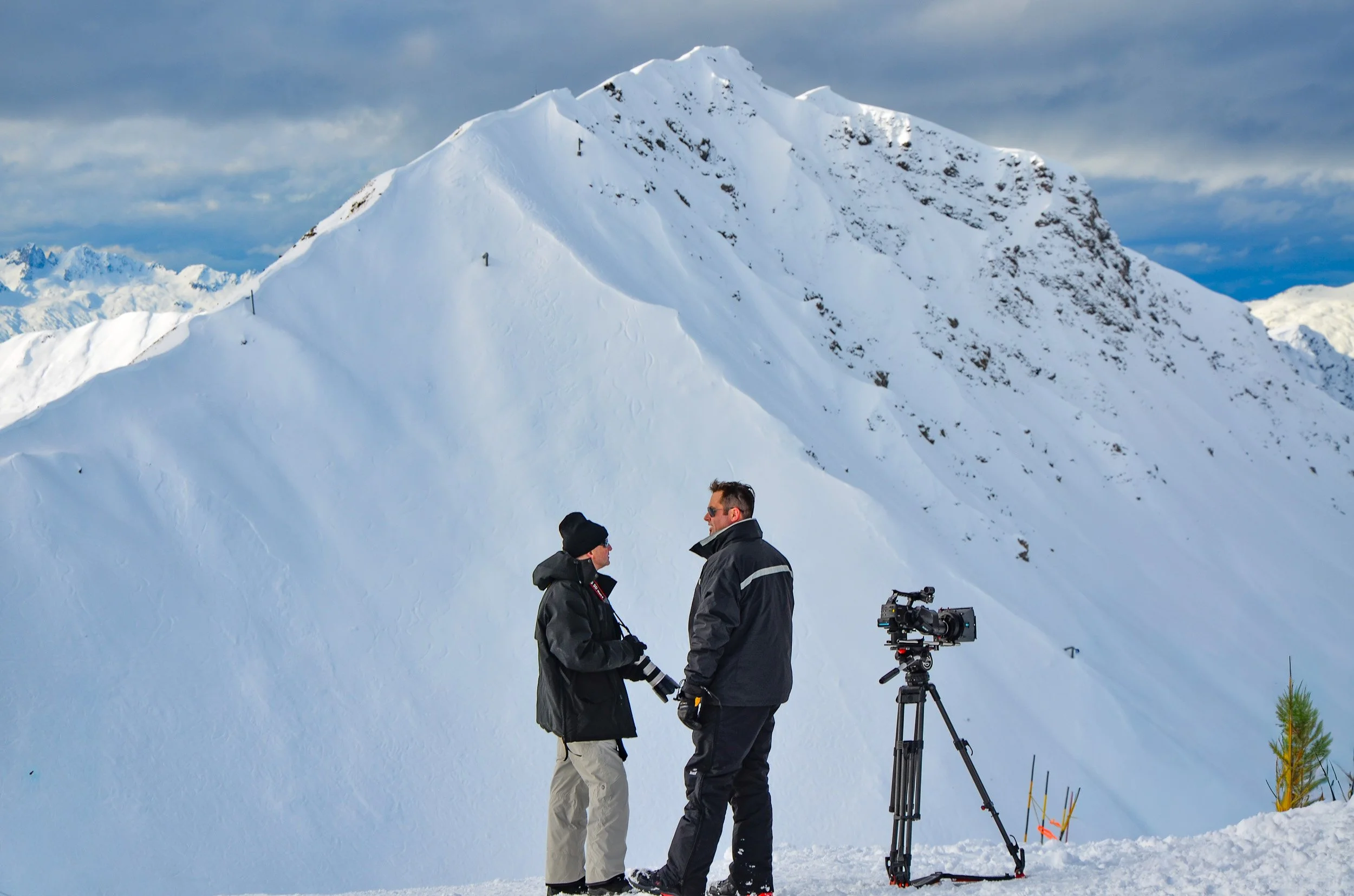 Scanning vistas for a new. location