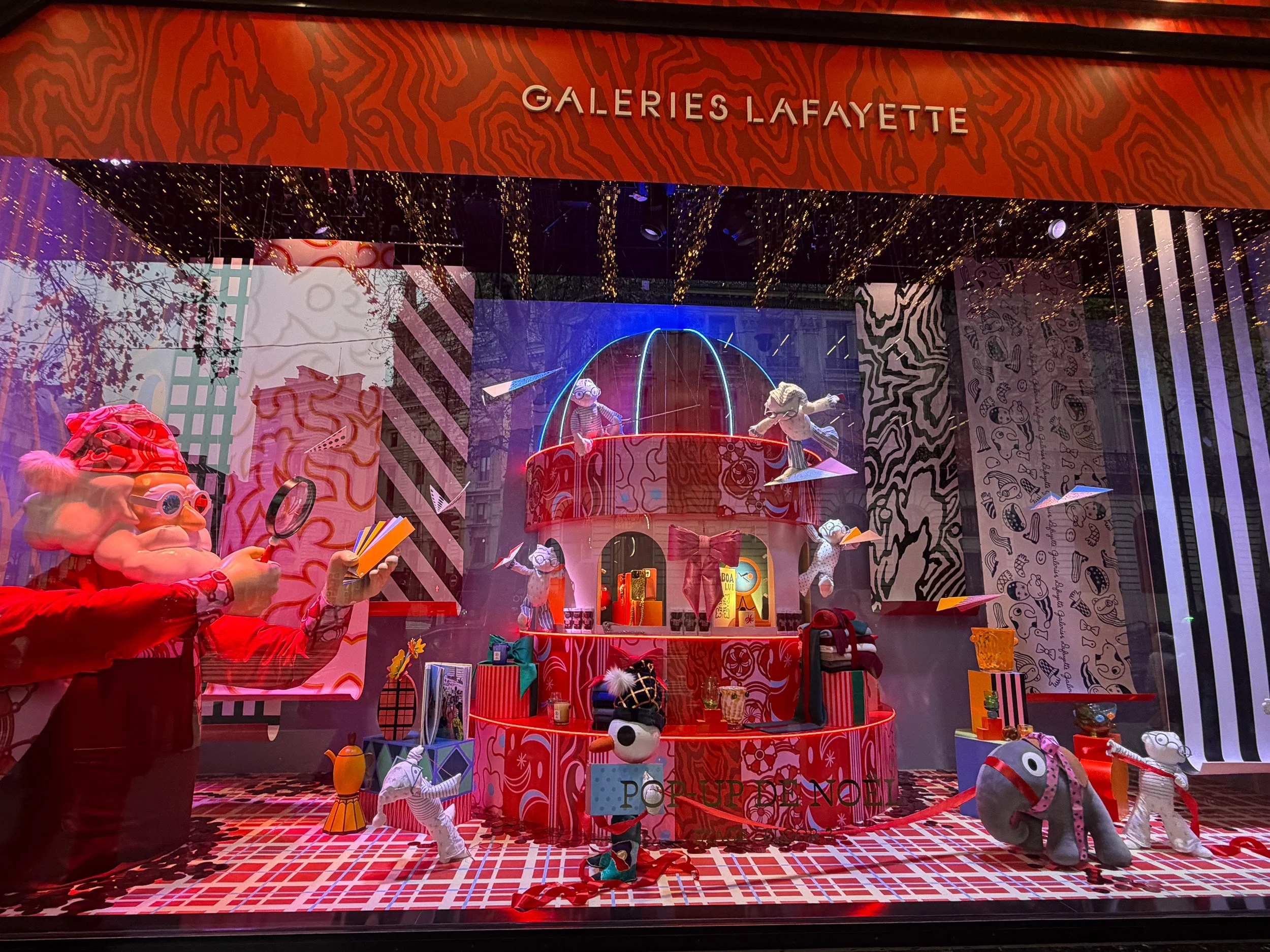 More animated window cheer.